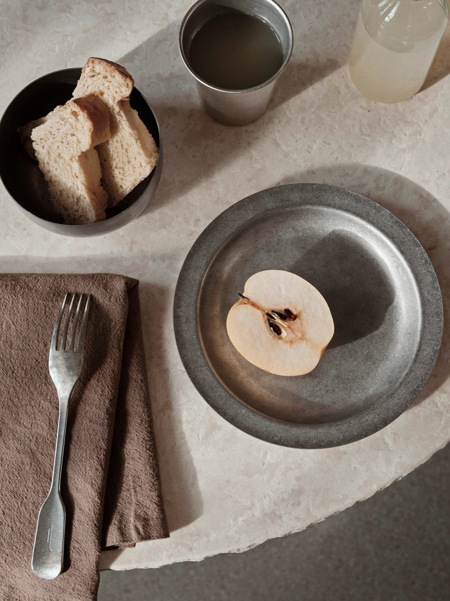 Tumbled Plate, stainless steel (20cm)