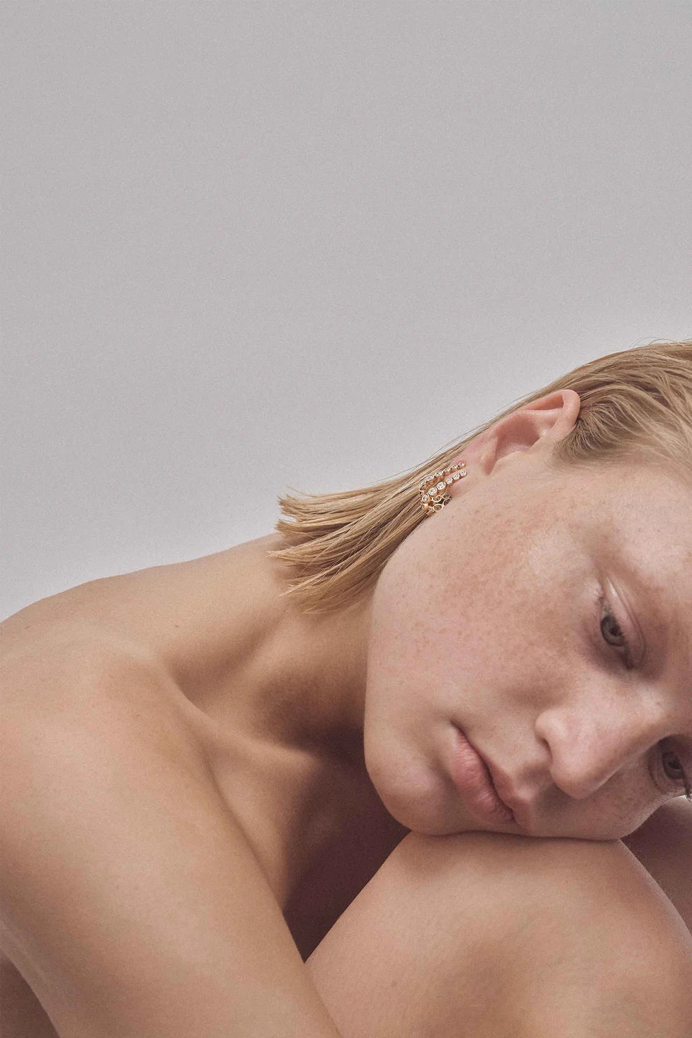 Oda earrings, gold plated