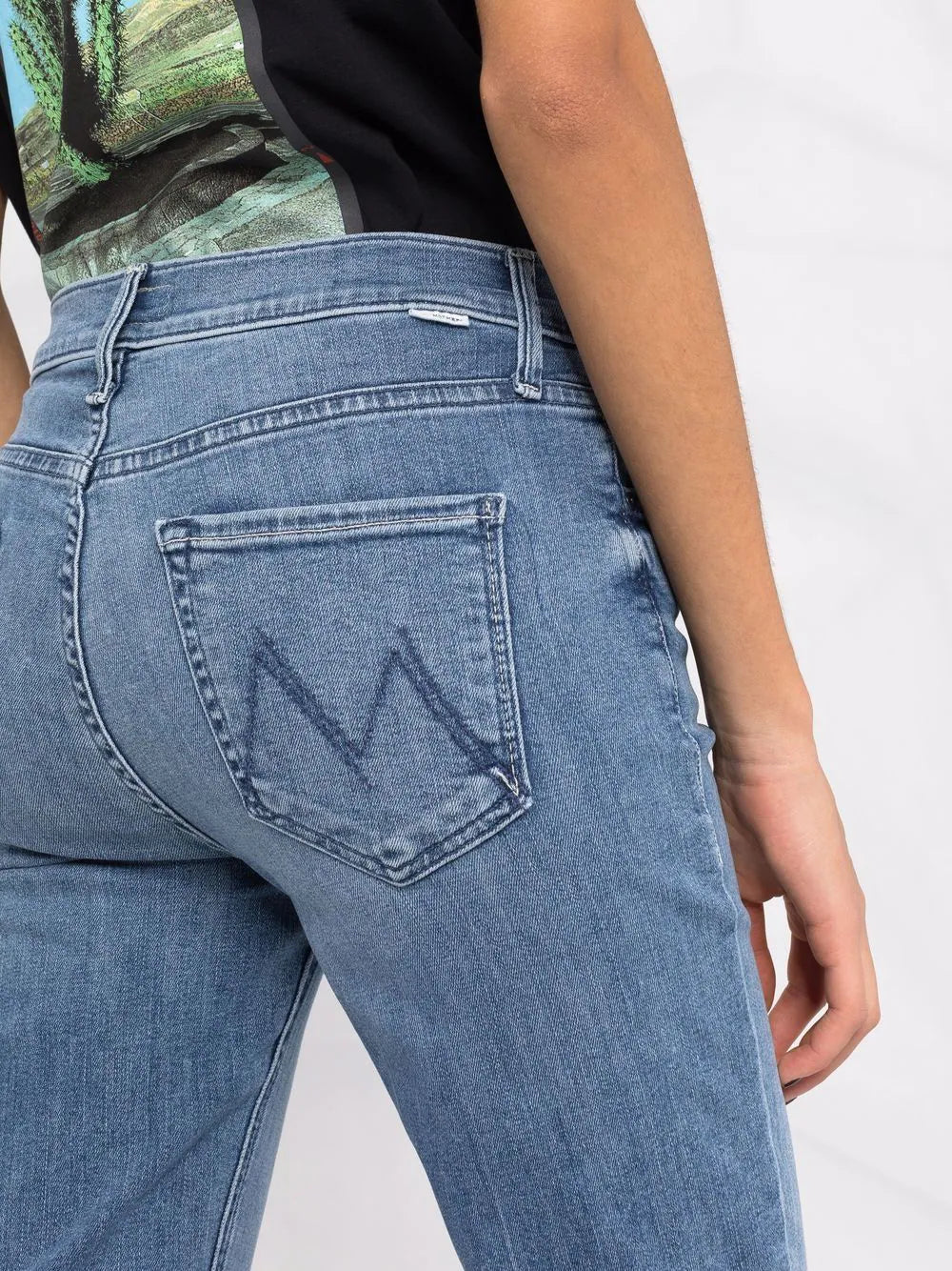 The Mid Rise Dazzler Ankle jeans, washed blue