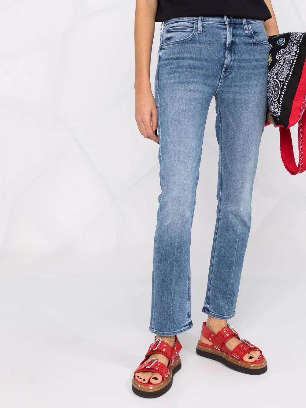 The Mid Rise Dazzler Ankle jeans, washed blue