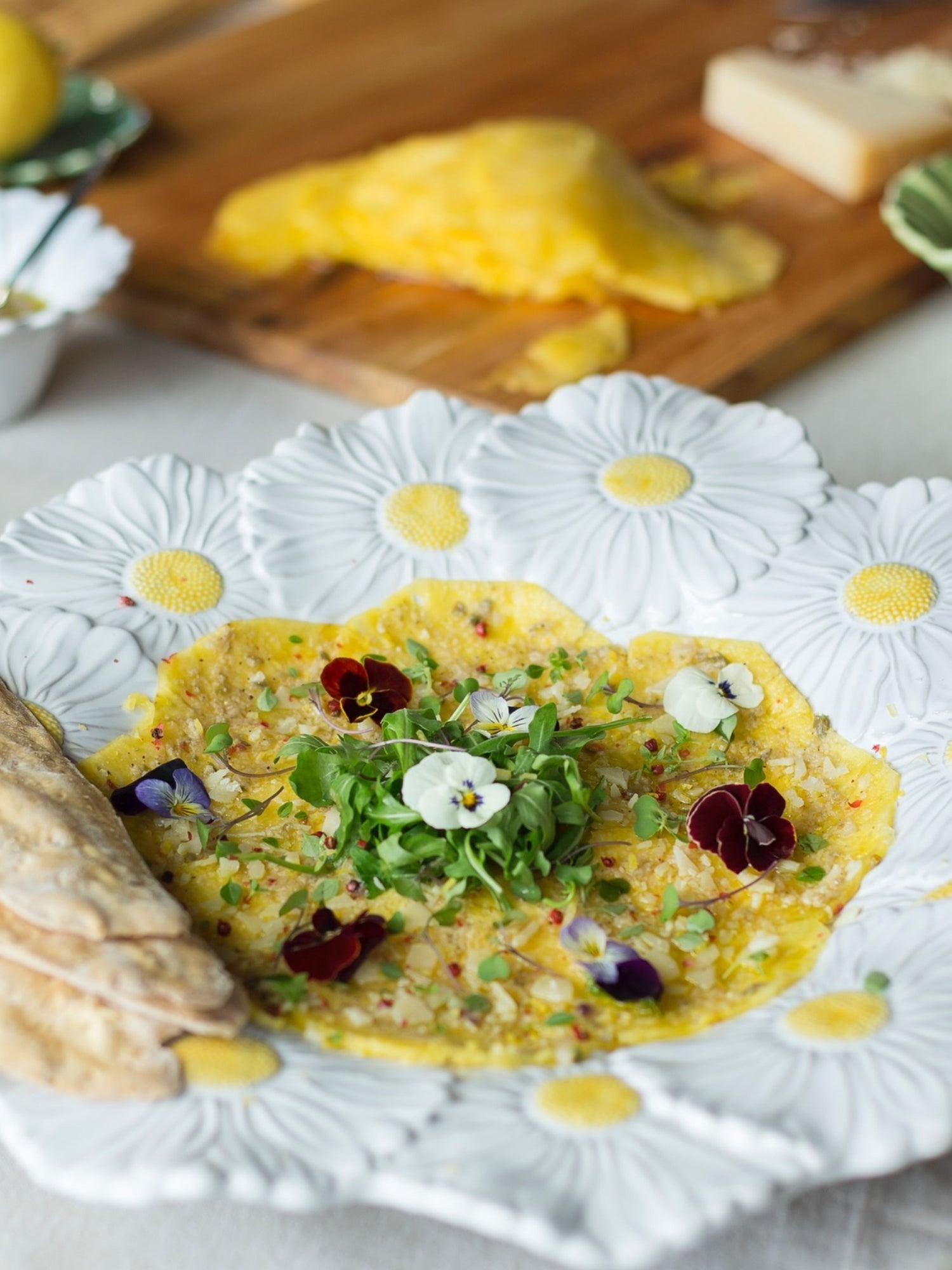 Daisy Maria Flor centerpiece, Maria Flor collection