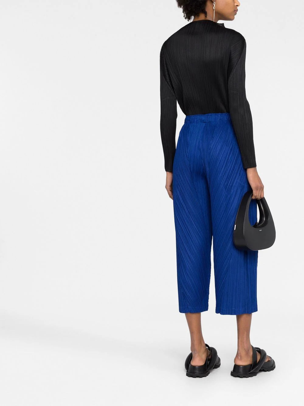 Pleated long-sleeve top, black (carryover)