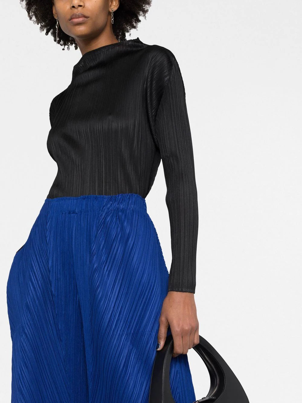 Pleated long-sleeve top, black (carryover)