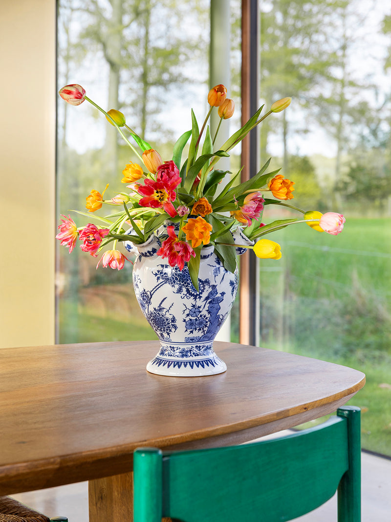 Cascade porcelain tulip vase, delft blue