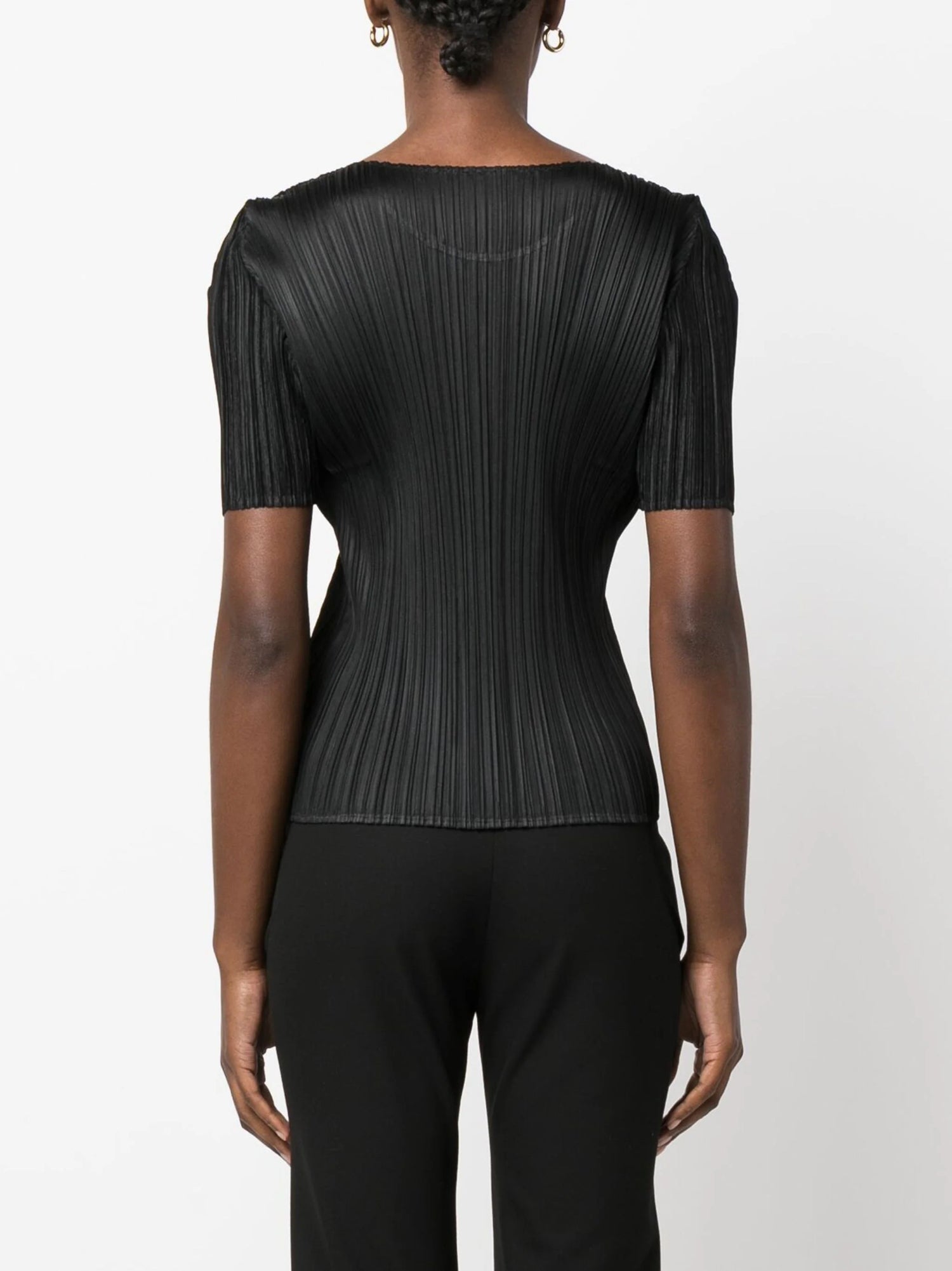 Short sleeve pleated top, black (carryover)