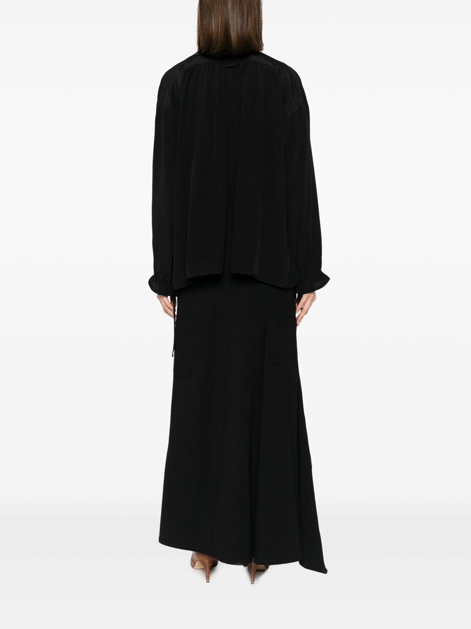 SOPHISTICATED VOLUMES blouse, pure black