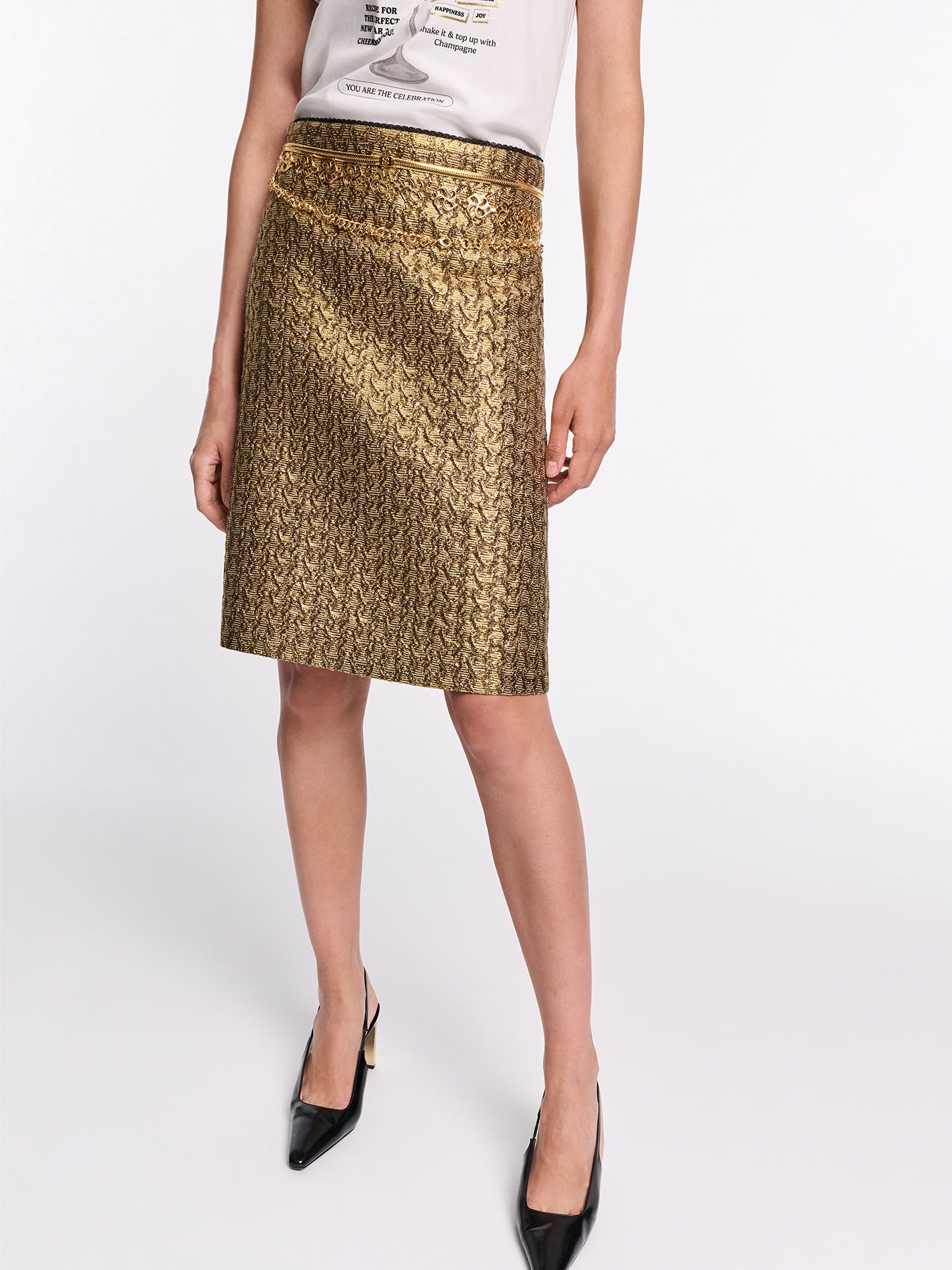 Golden hour knee-lenght skirt, gold