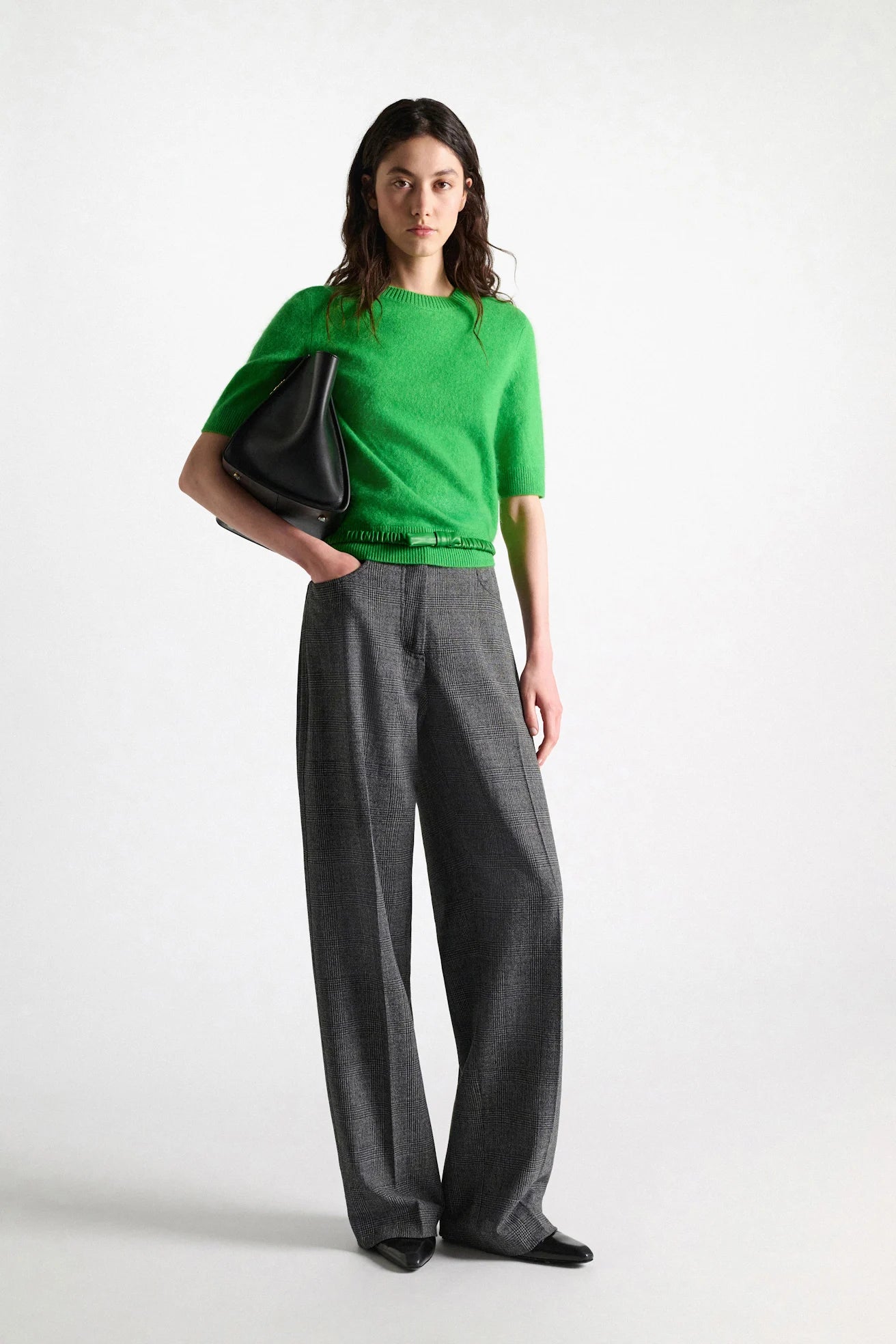 Fluffy statements short sleeve pullover, green