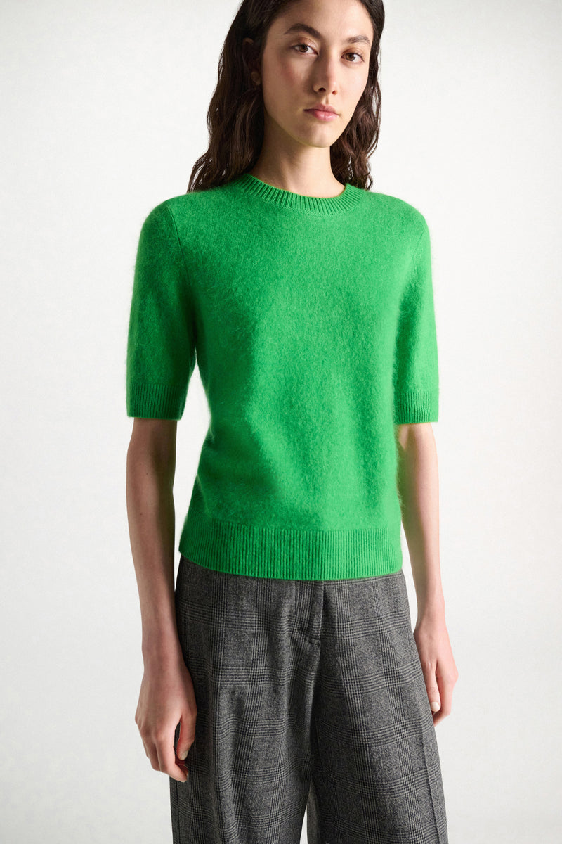 Fluffy statements short sleeve pullover, green