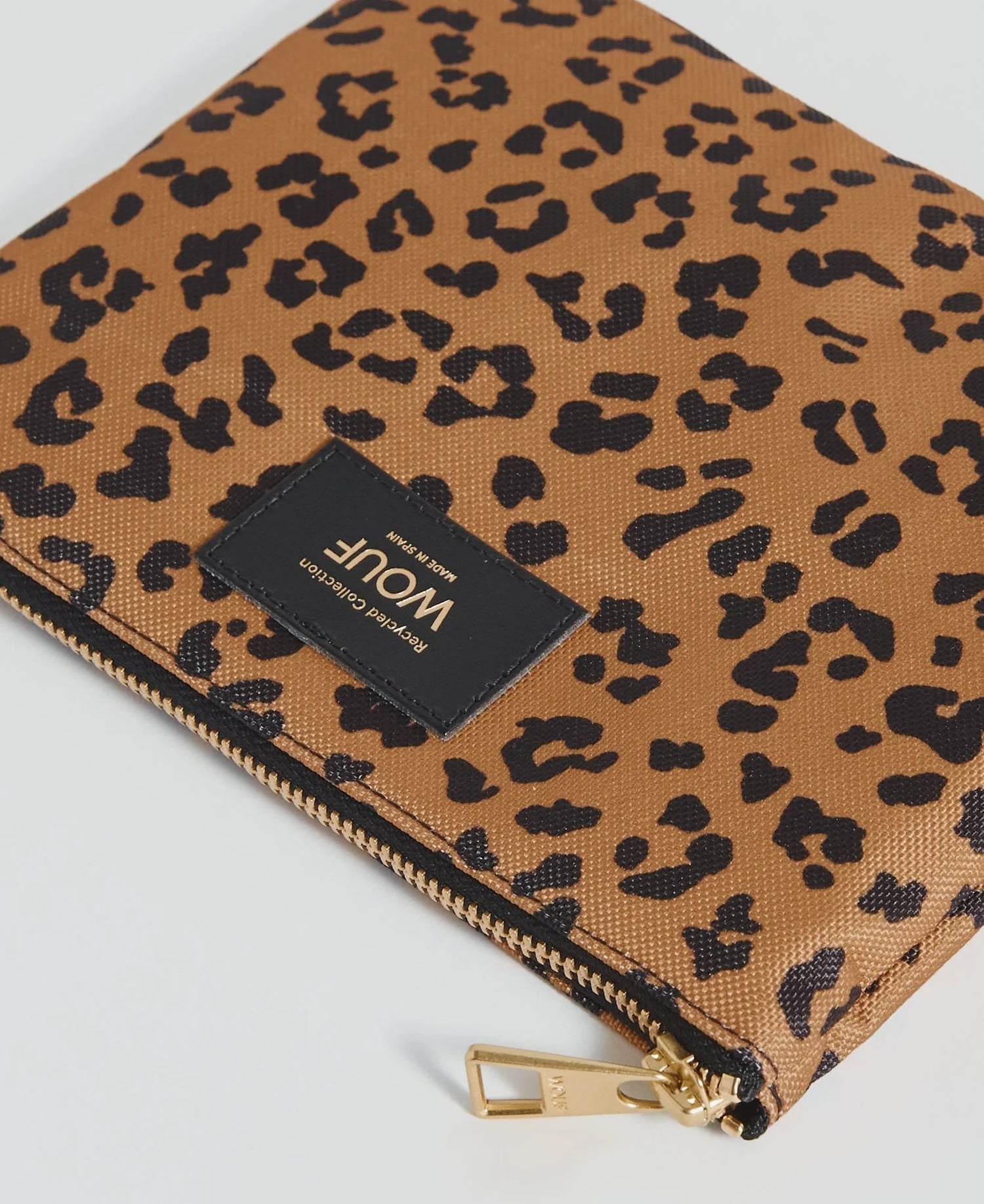 Tan Leopard Spot Agar Pouch (21cm)