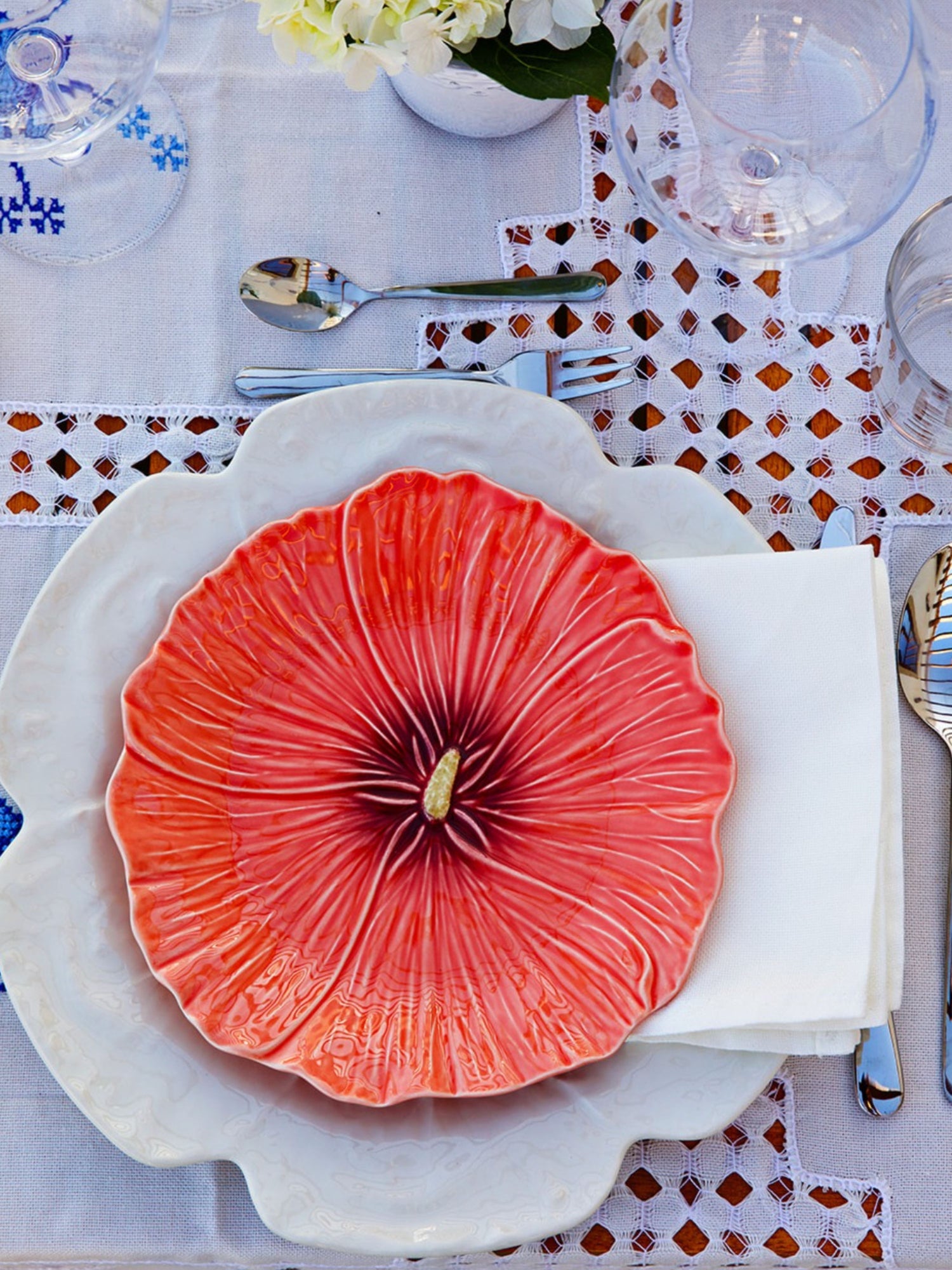 Hollyhock Plate, Maria Flor (22 cm)