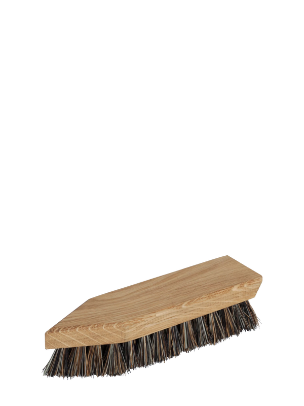Sharp pointed shoe cleaning brush, oak & coconut fibre