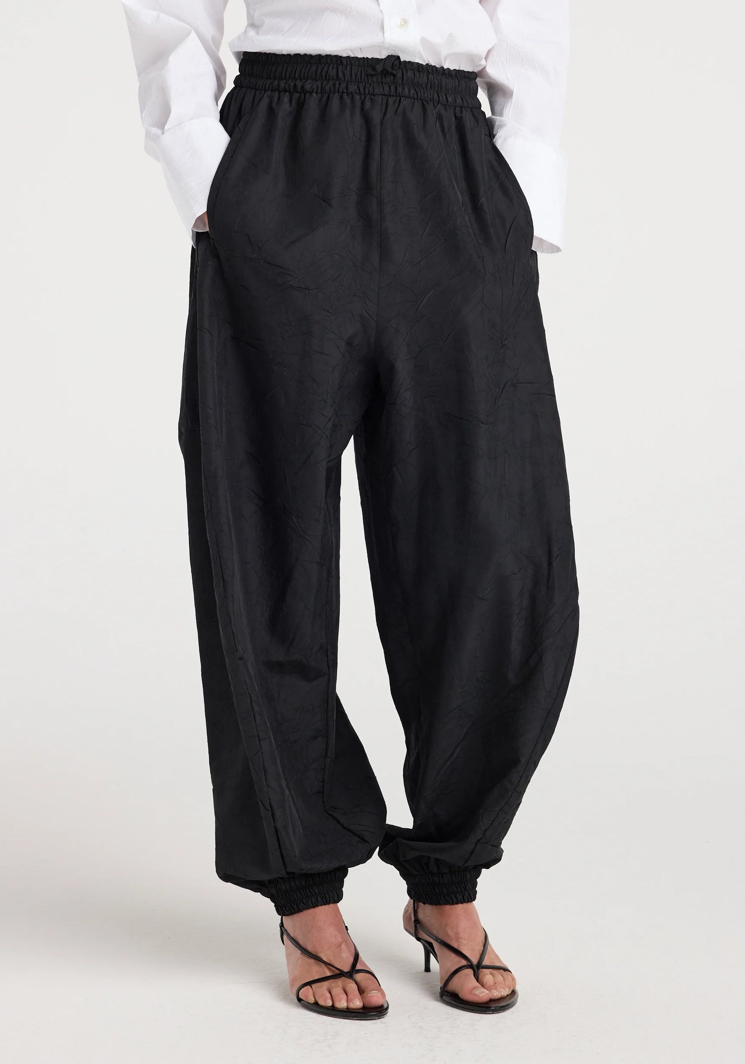 Balloon track pant, black