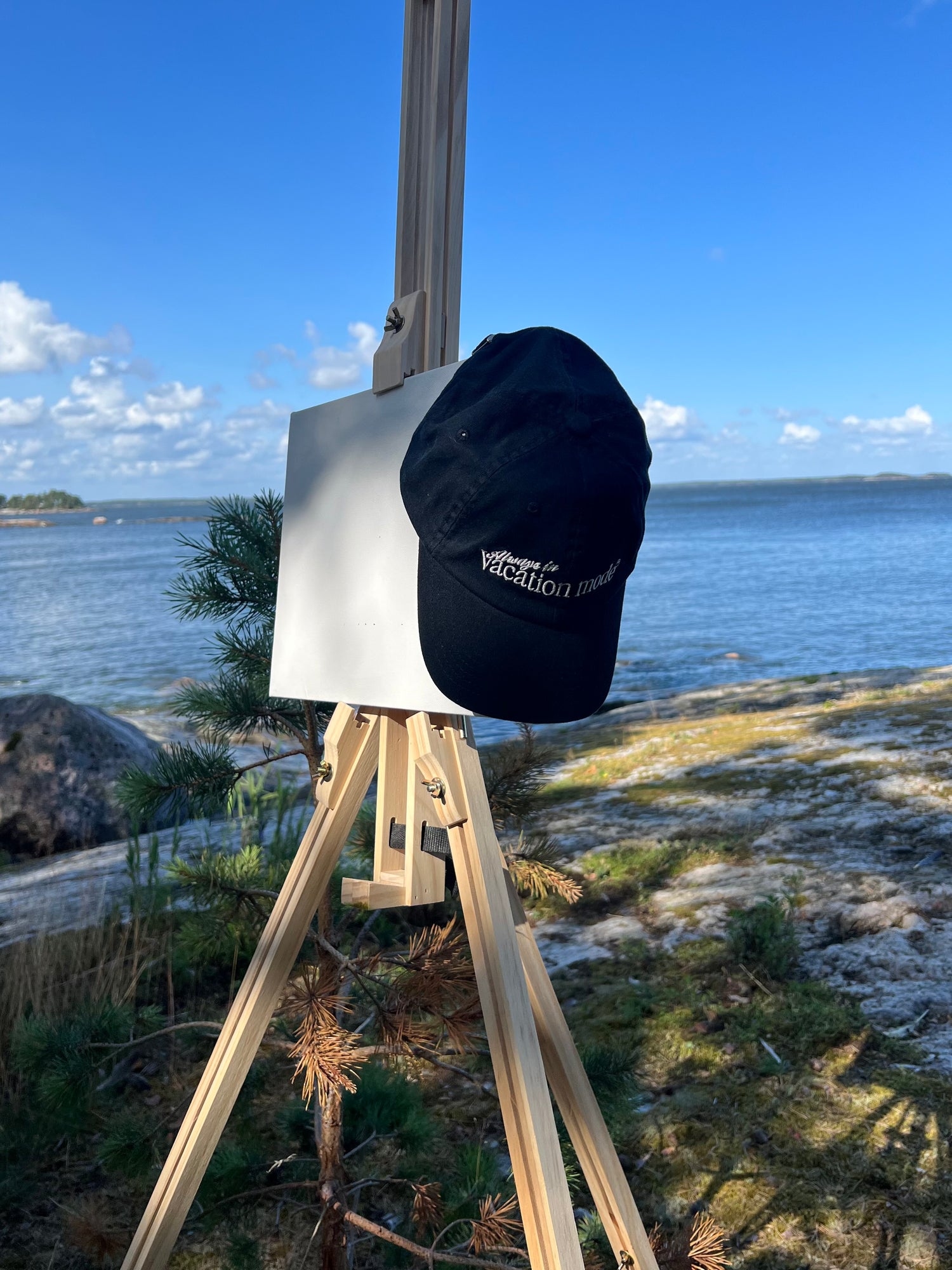 Vacation mode dad cap, black