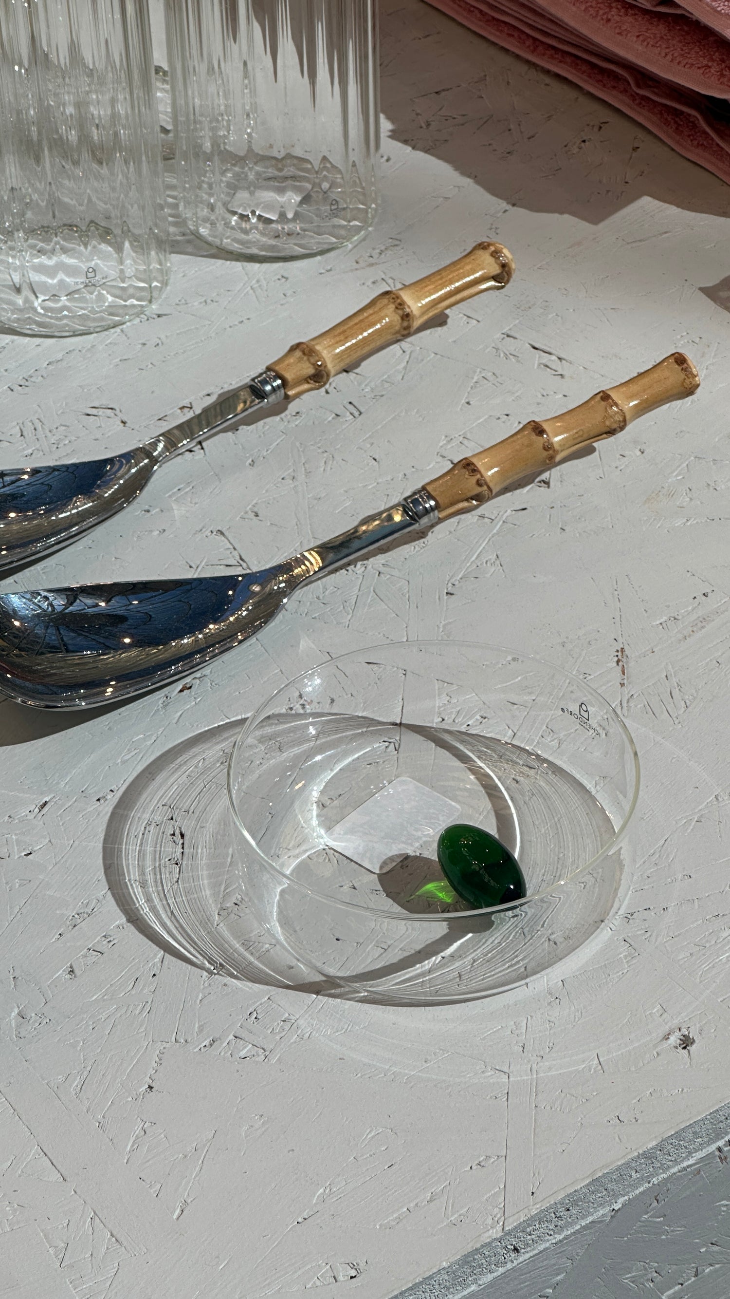 Travasi glass bowl w/green olive
