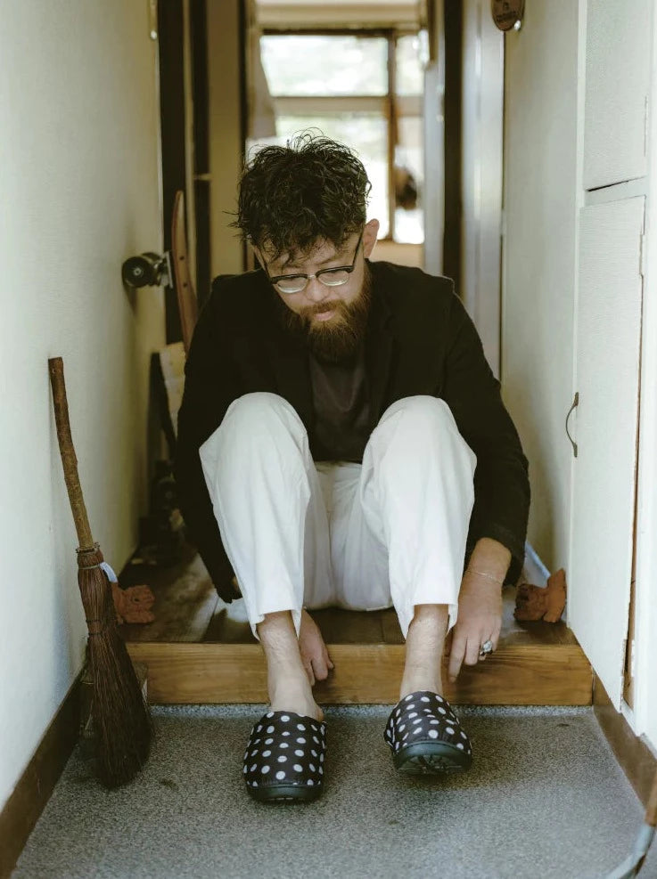 Subu puffer slippers, classic dots