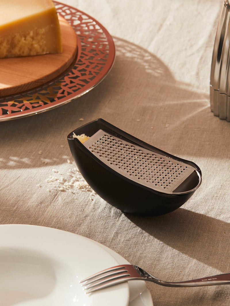 Parmenide grater, 2 colours, black or ice