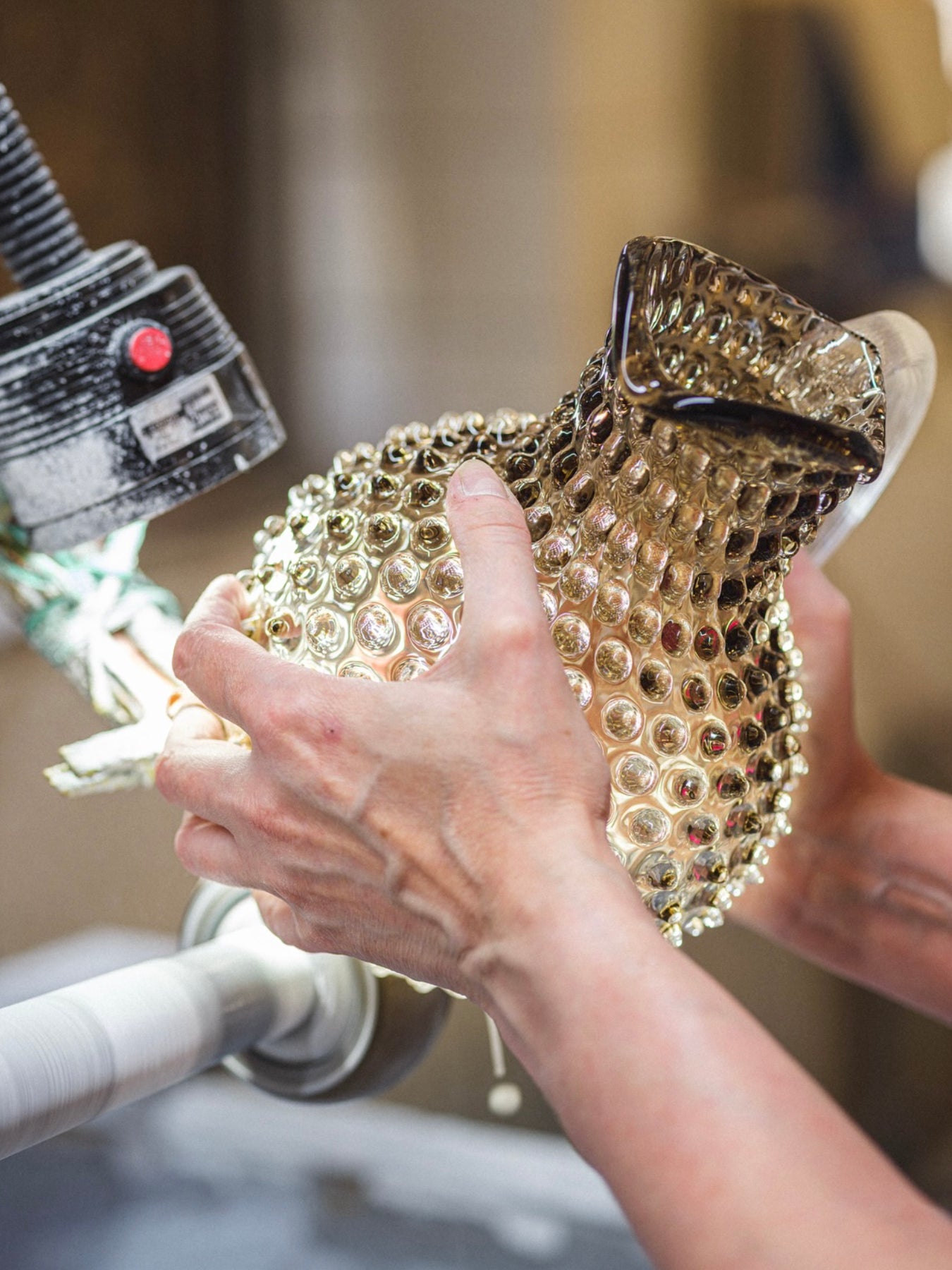 Paris hobnail jug (2 L), Cashmere