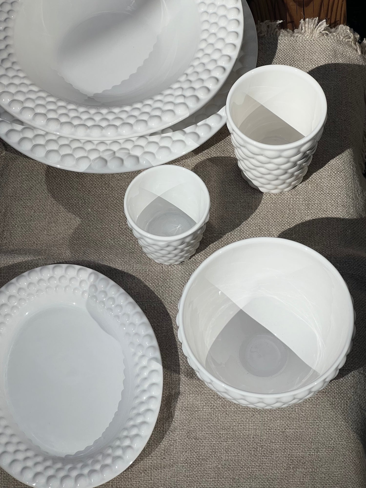 Bubbles dinner plate, white (28cm)