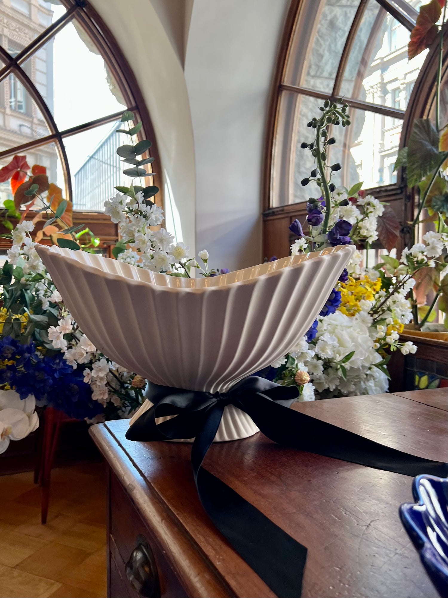 Fountain bowl, ivory