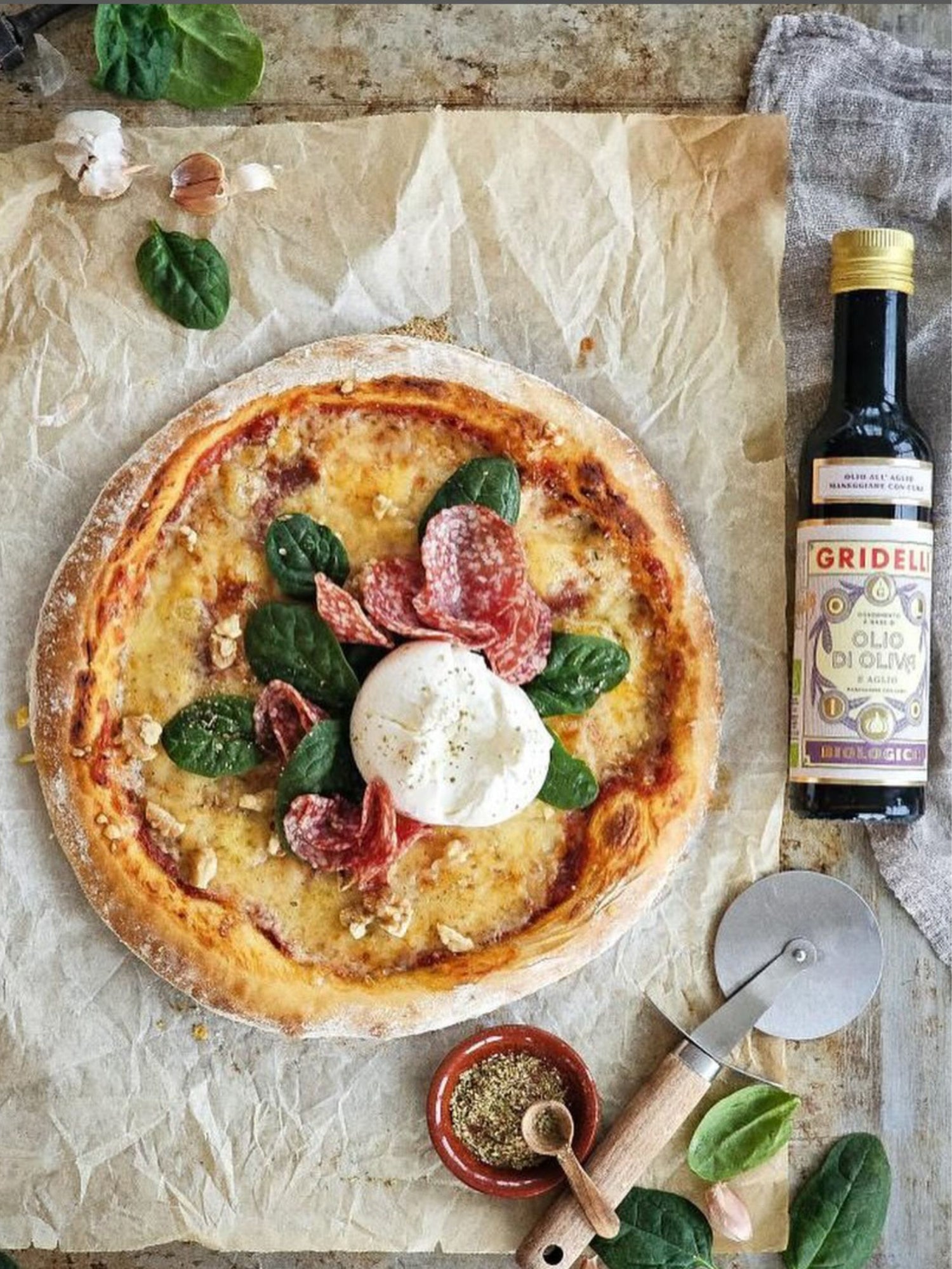 Olio al aglio, garlic extra virgin olive oil (250ml)