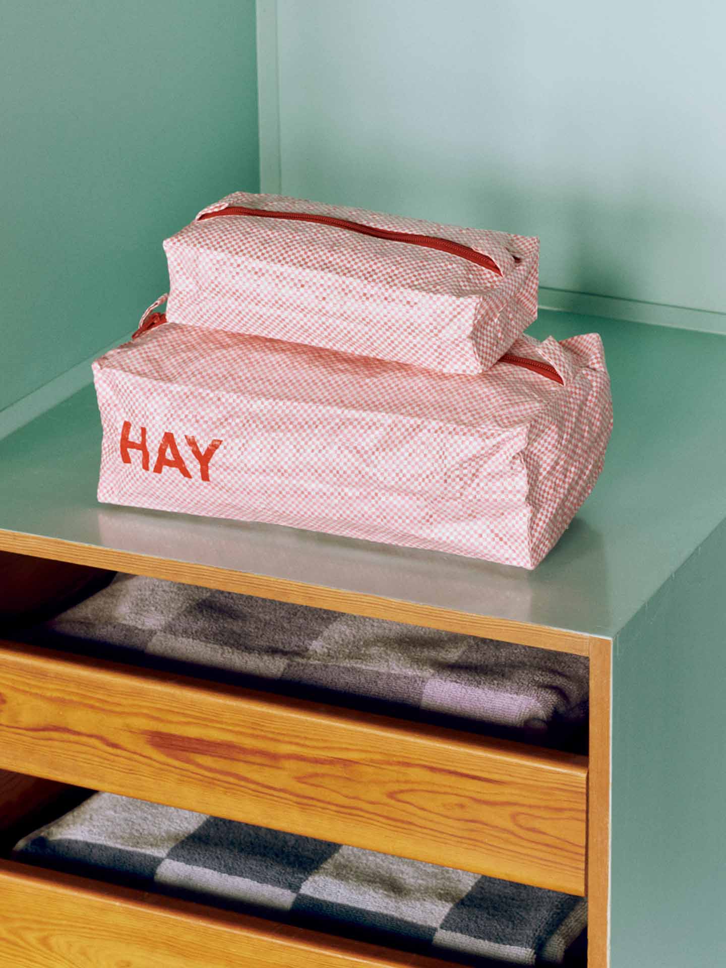 Candy Mono box wash bag set of 3, light pink