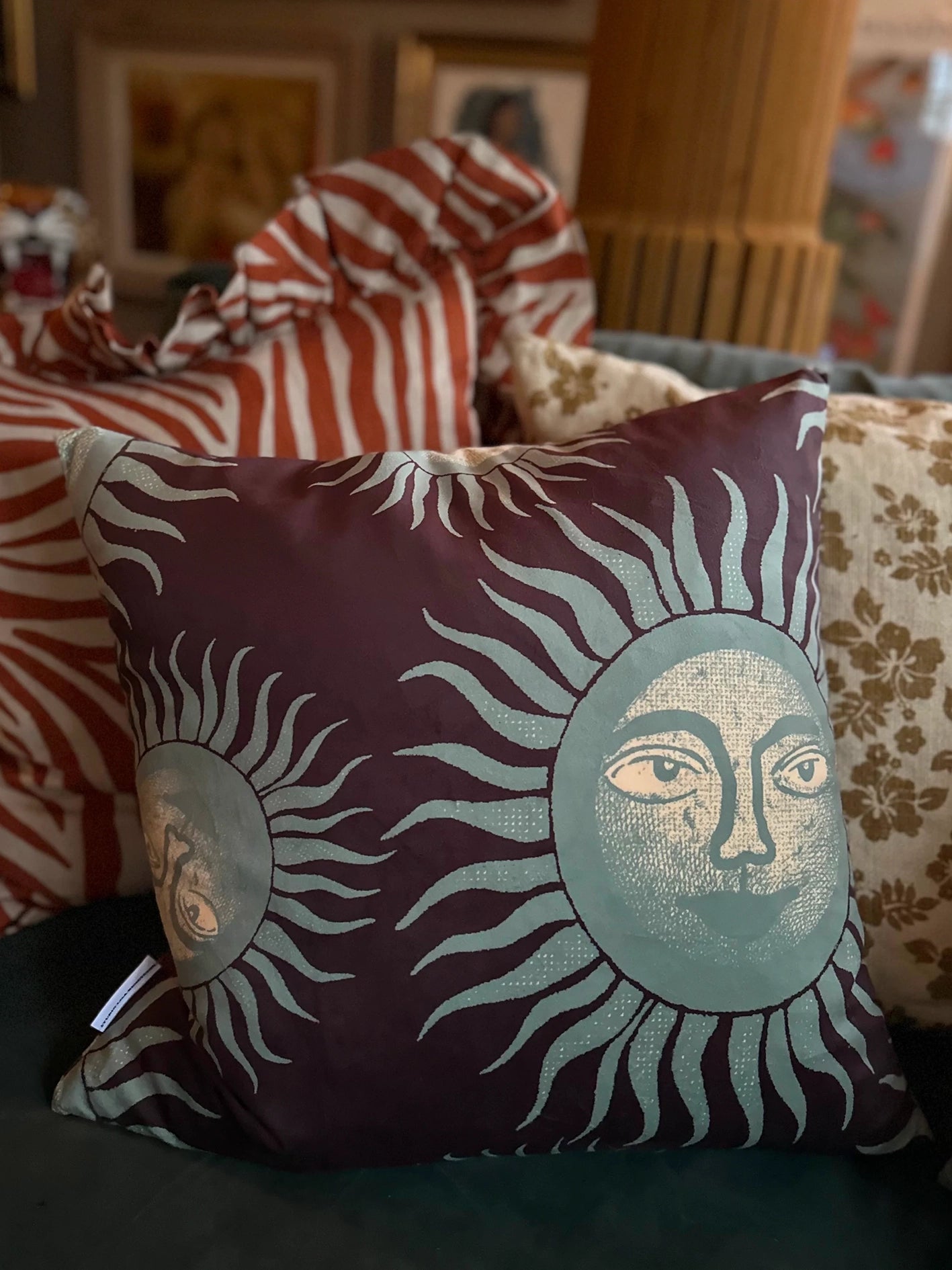 Sunny velvet cushion cover (48x48 cm)