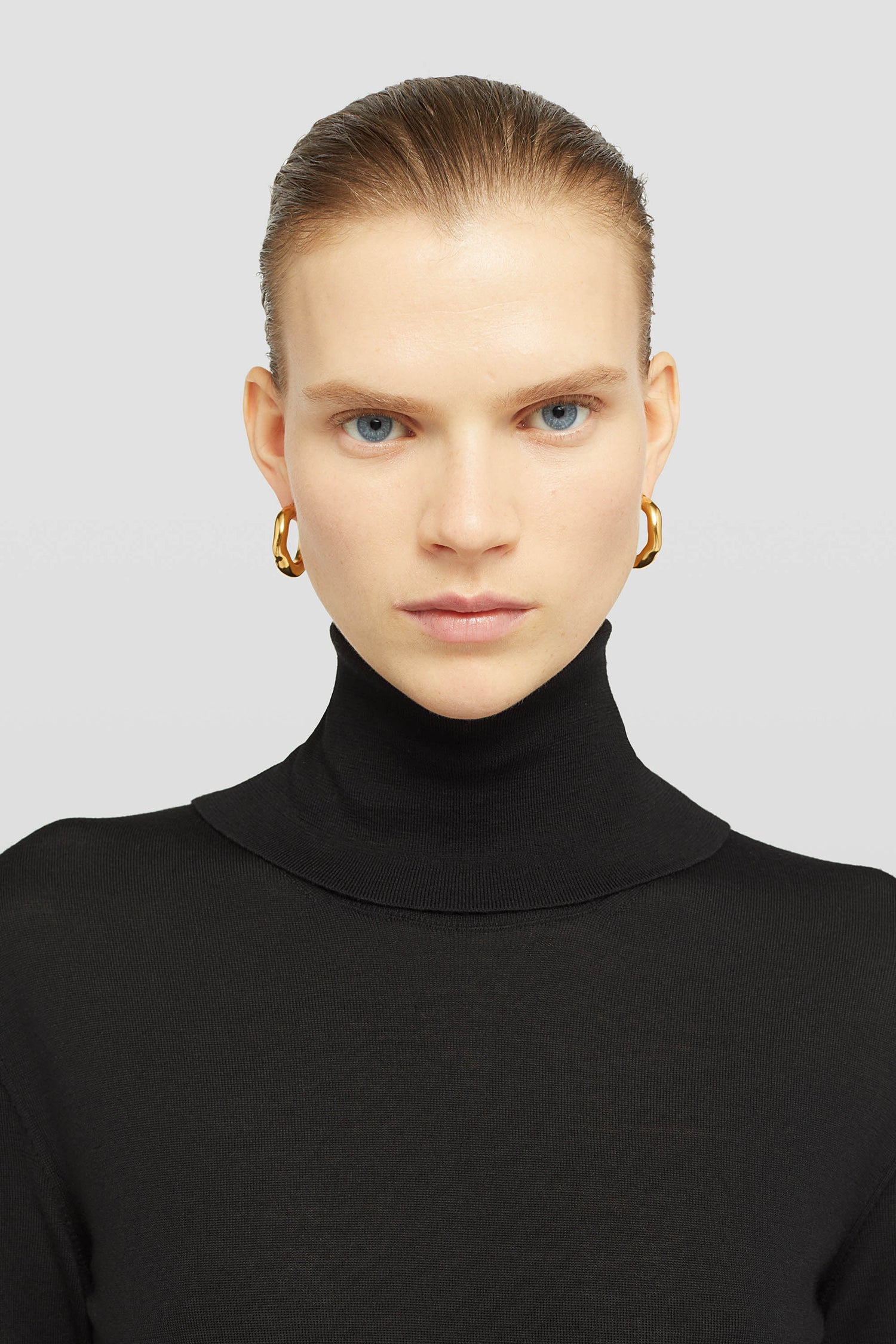Lightweight Wool High-Neck Sweater, black