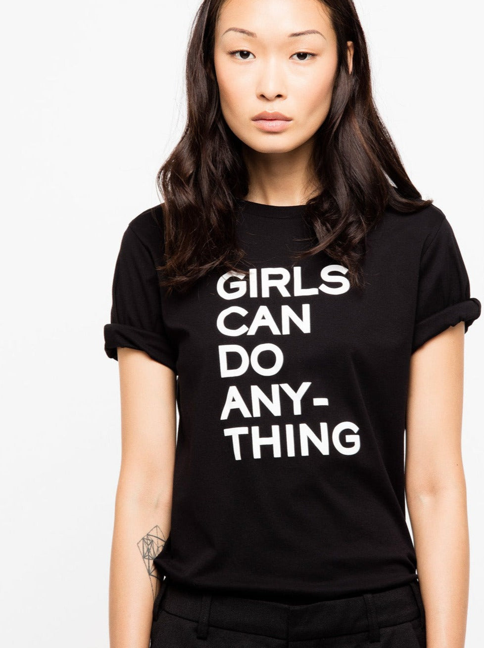 'Girls can do anything' t-shirt, black