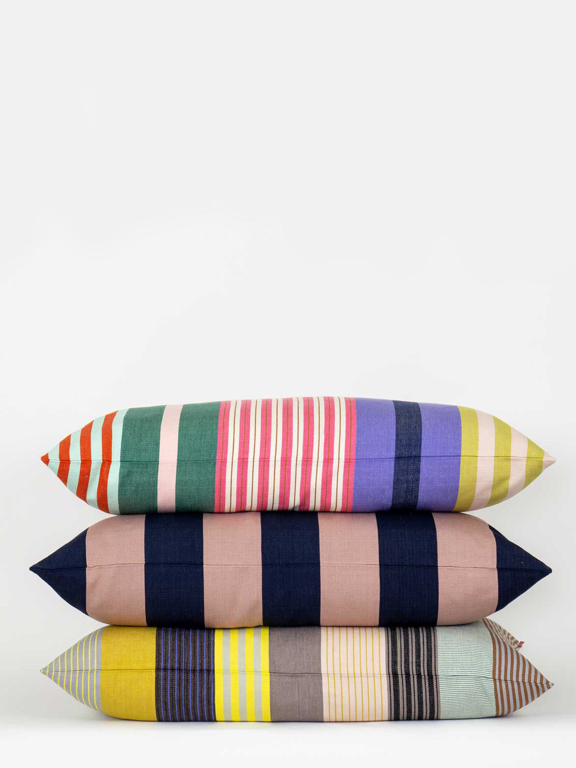 FIFI Cushion (50x90cm), blue-pink