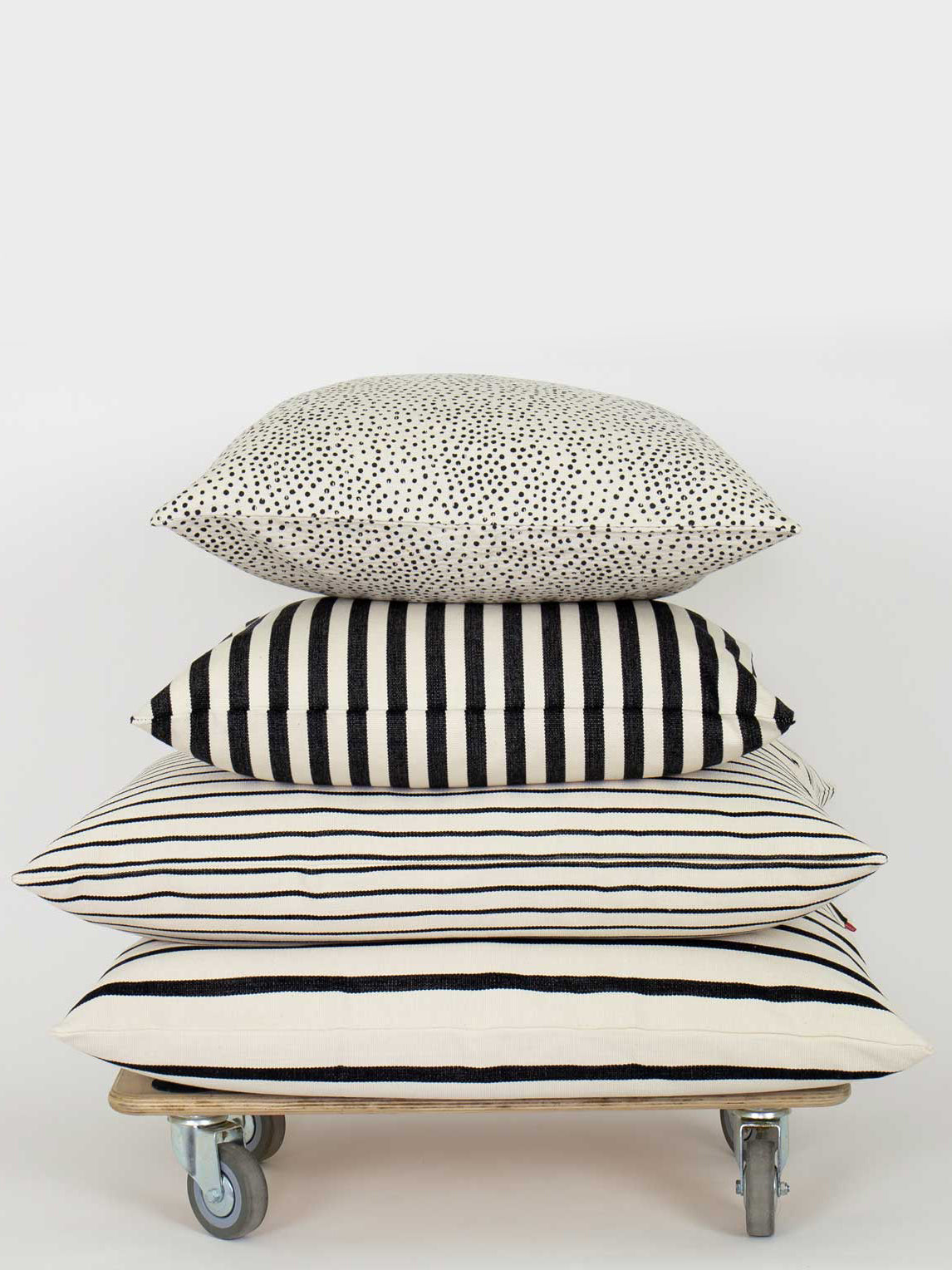 Juana Cushion Cover (50x70cm), ivory-black