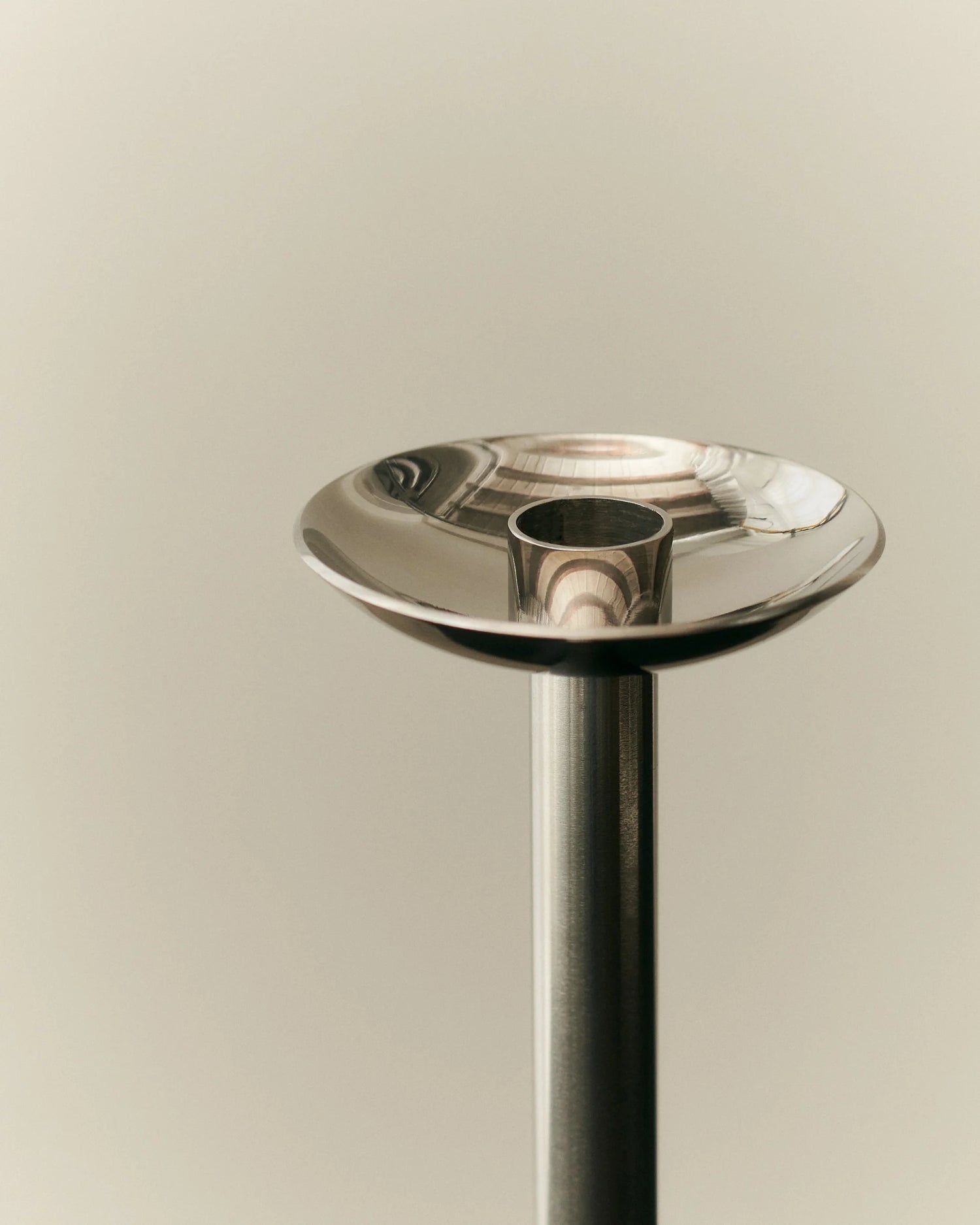 Metal champagne candle holder, low