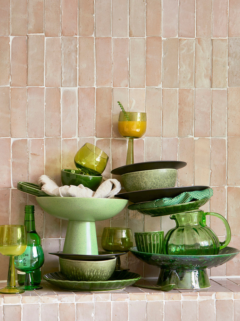 Ceramic mug ribbed, emerald green