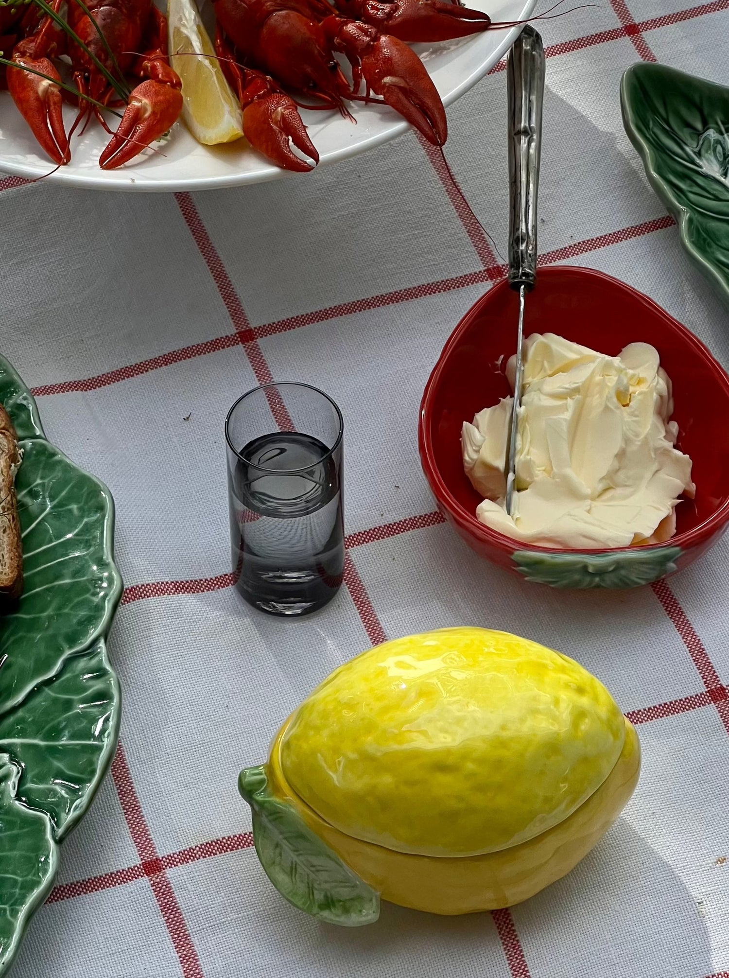 Lemon bowl with lid, yellow