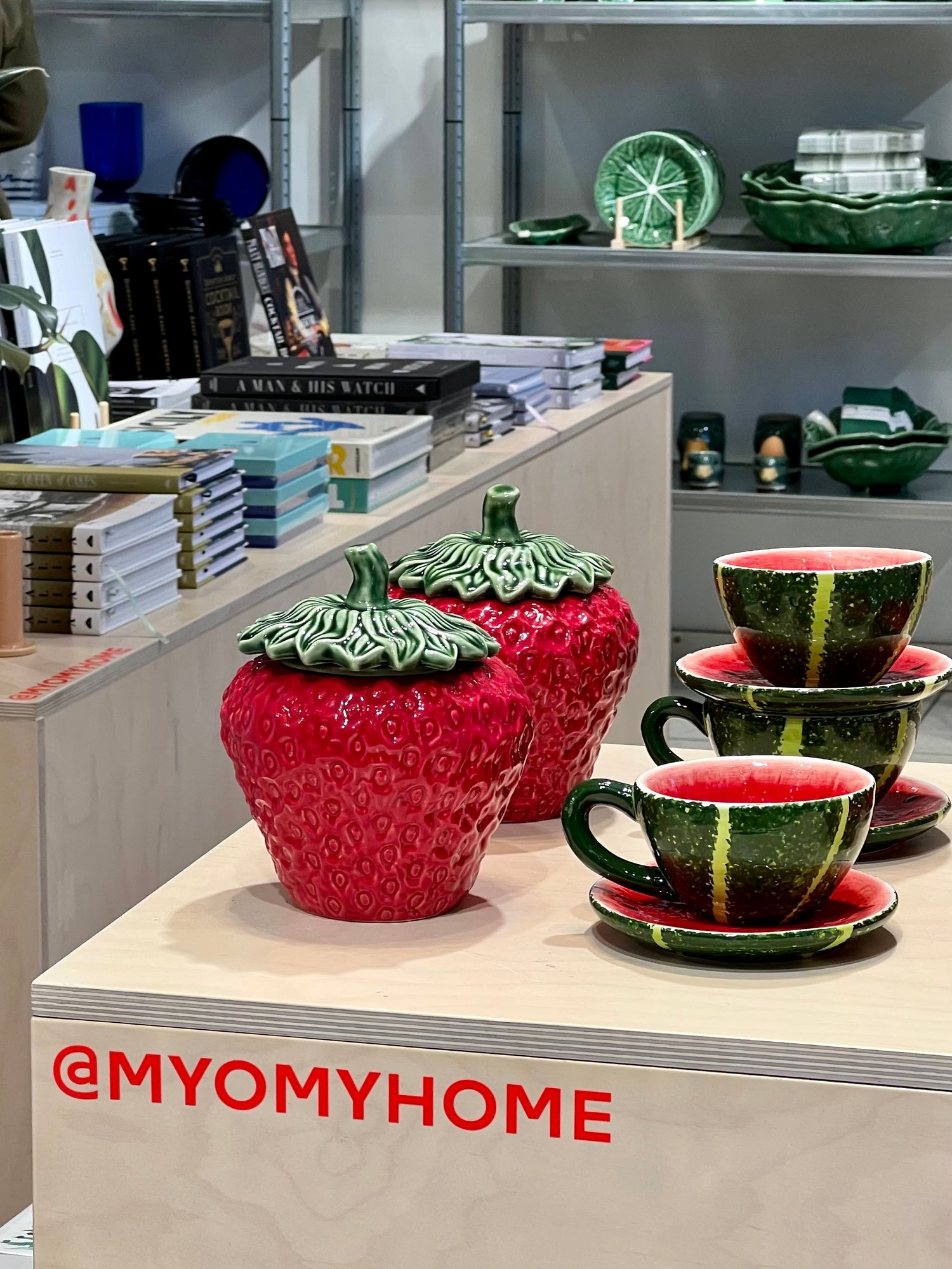 Strawberry Tureen (1L), red