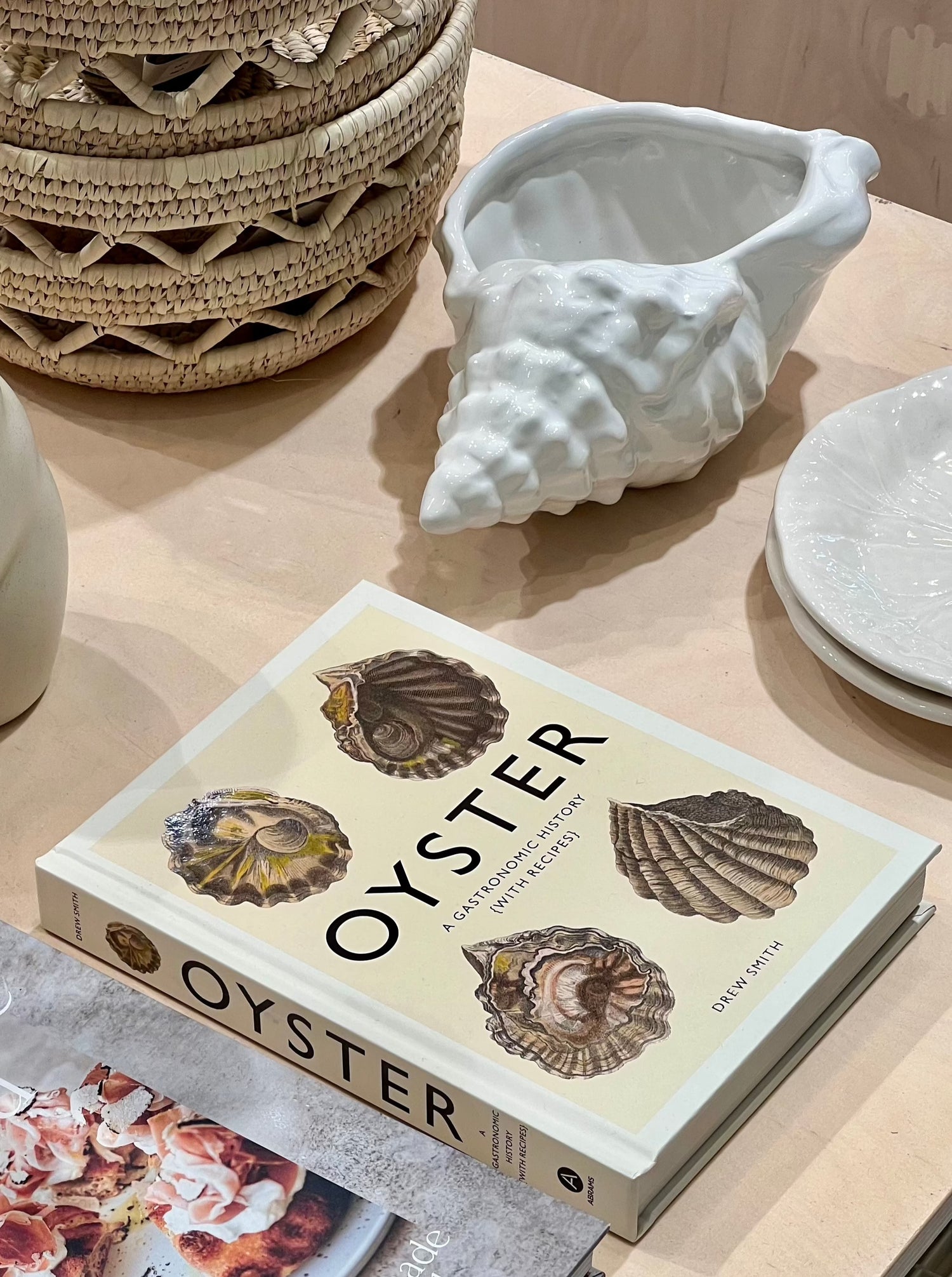 Oyster: A Gastronomic History (with Recipes)