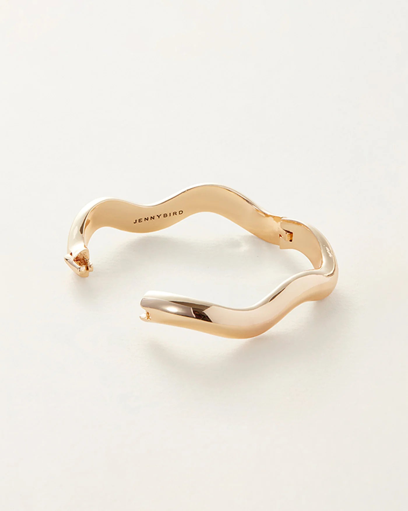 Ola bangle, high polish gold