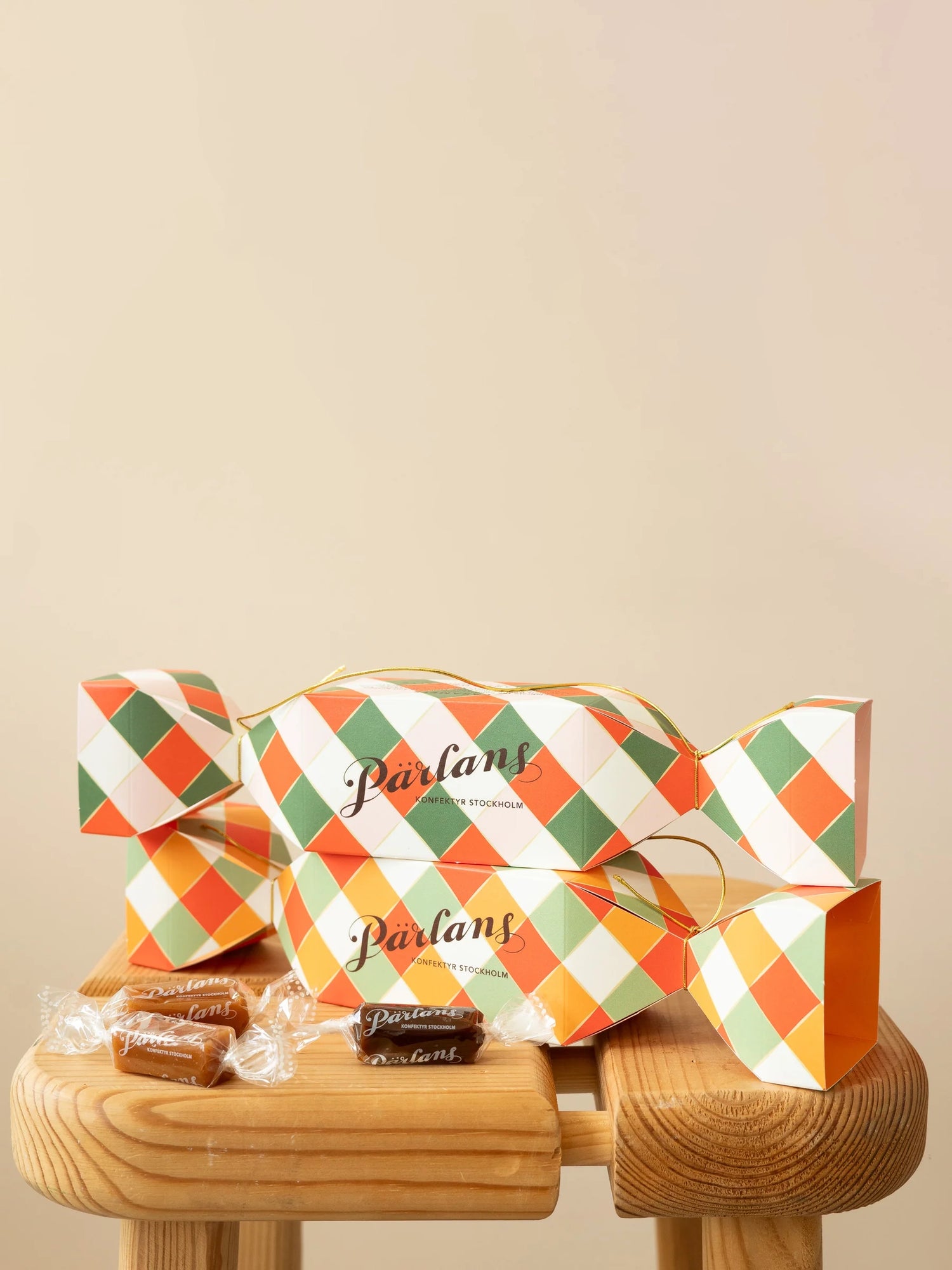 Christmas Cracker: Chocolate, Salted Caramel (8 caramels, 80 g)