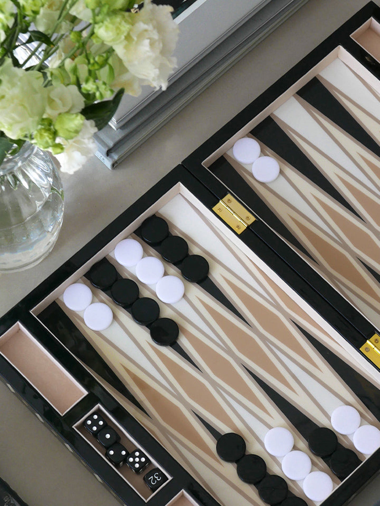 Lacquered backgammon, black