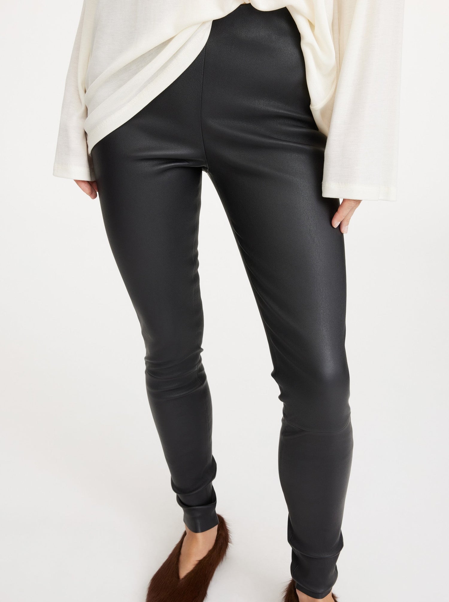By Malene Birger: Elenasoo stretch leather leggings, black