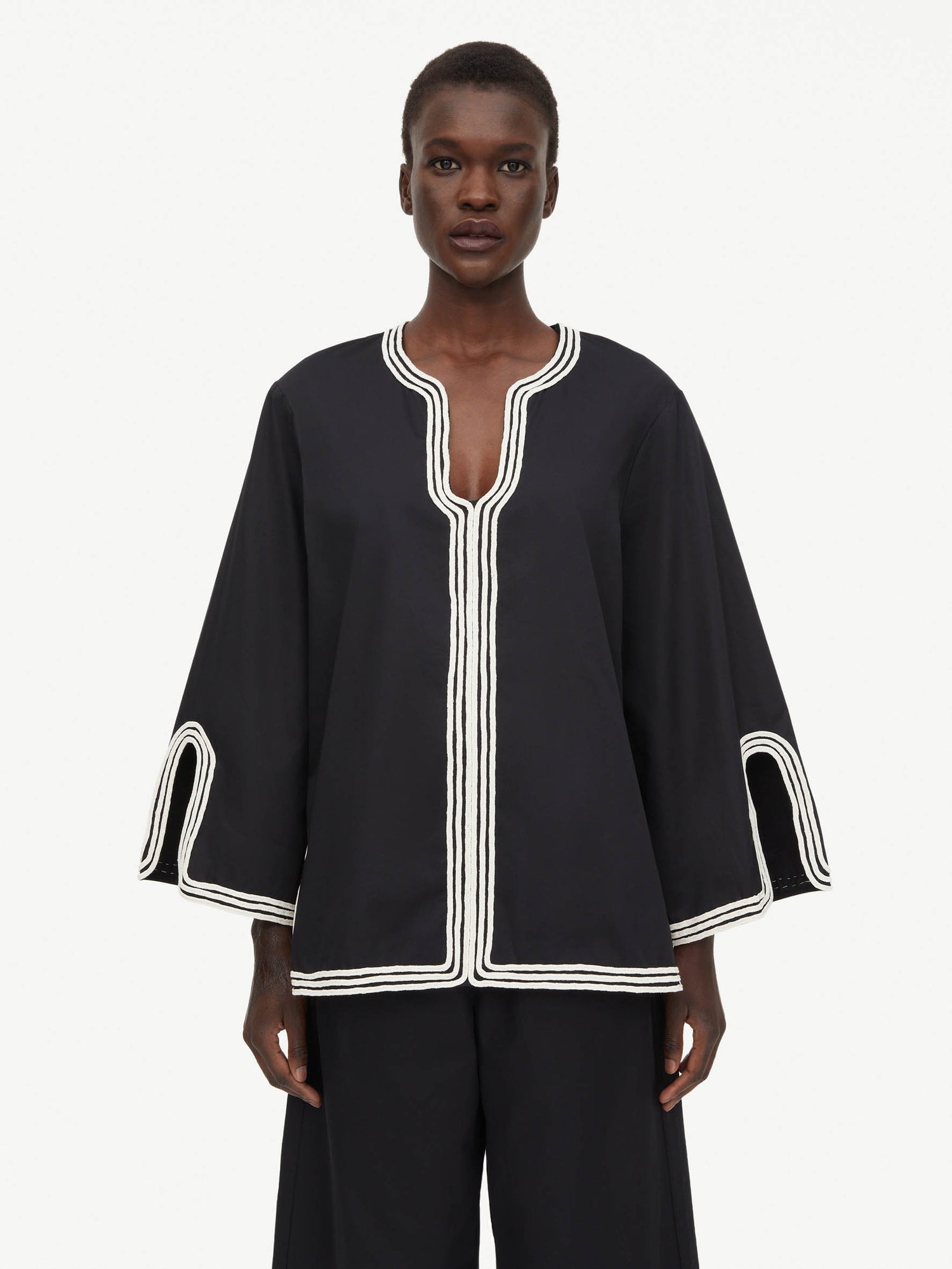 Myona kaftan-style blouse by Malene Birger. Sold at My o My Helsinki.