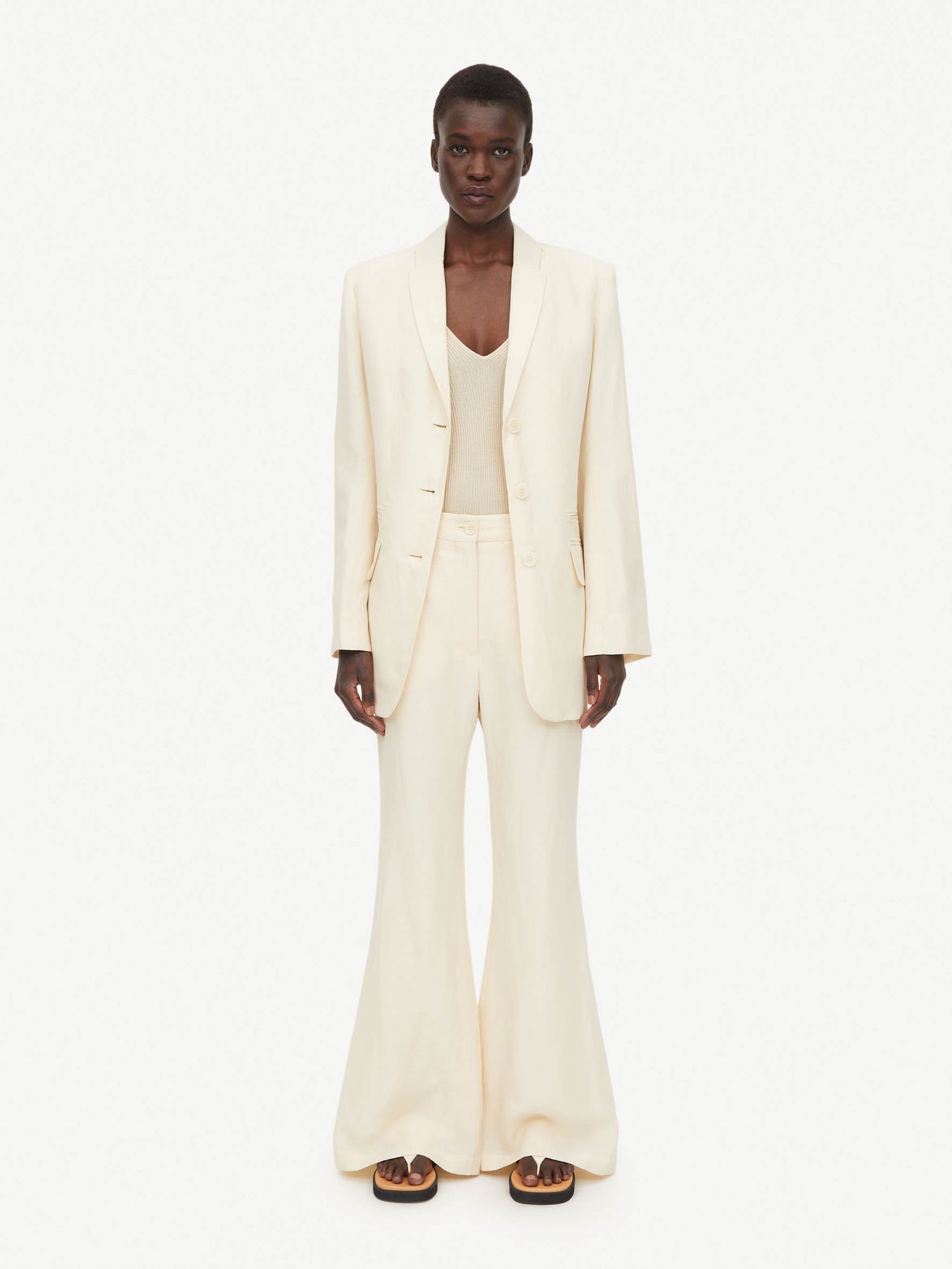 Malene Birger: CARASS linen-blend trousers, pearl. Sold by My o My Helsinki.