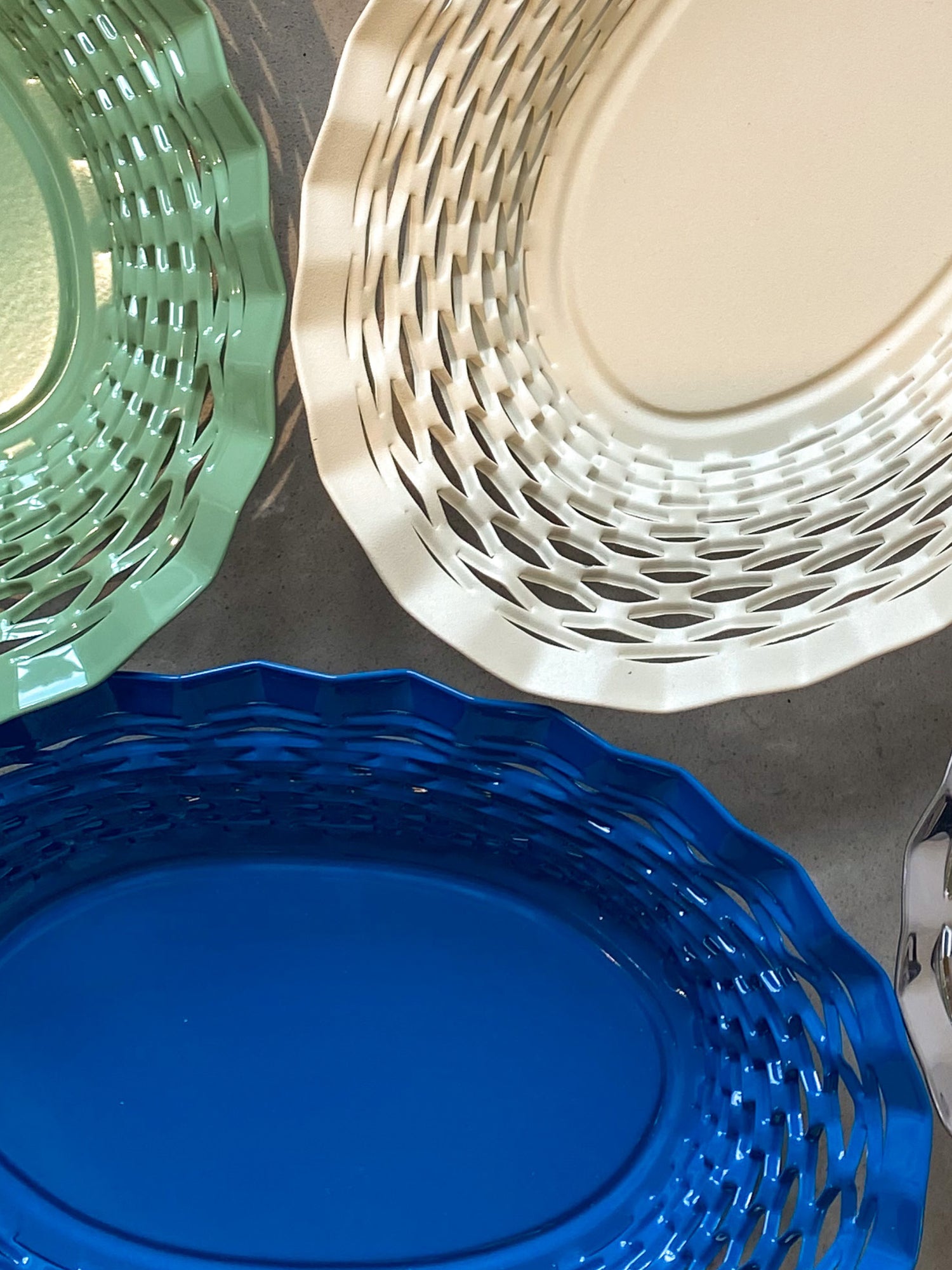 Metal bread basket, Large oval, Cream