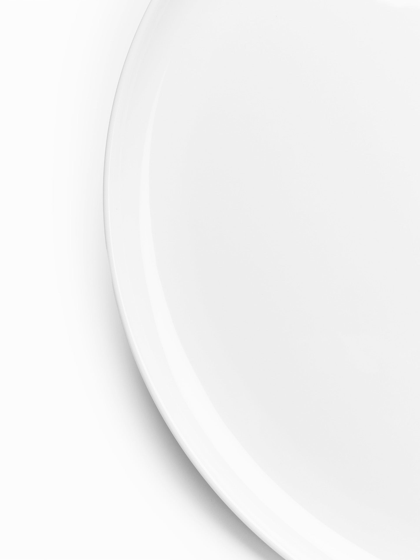 Base Low Dinner Plate