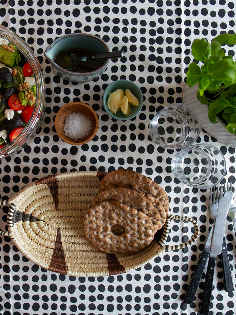 Dots table cloth, white/black (140x260 cm)