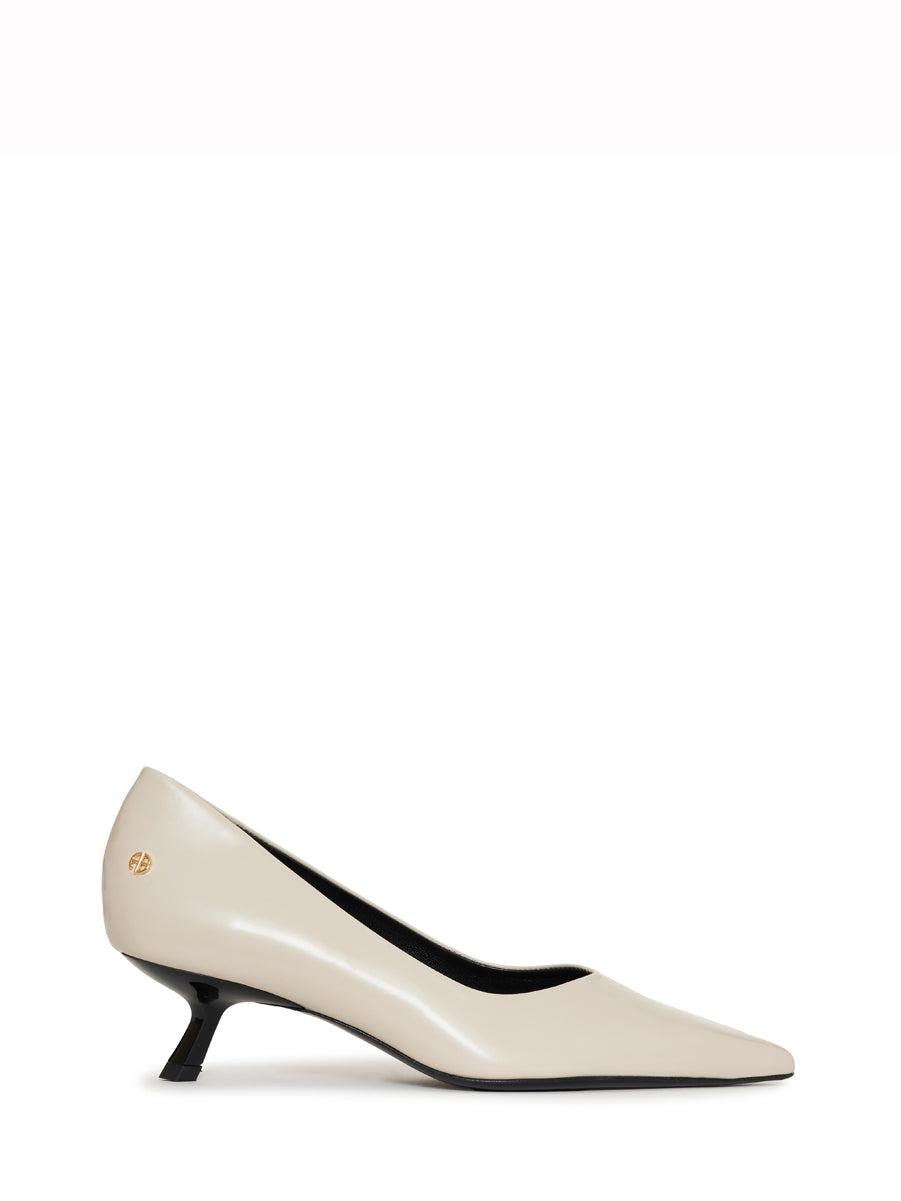 Hilda pumps, high-shine bone