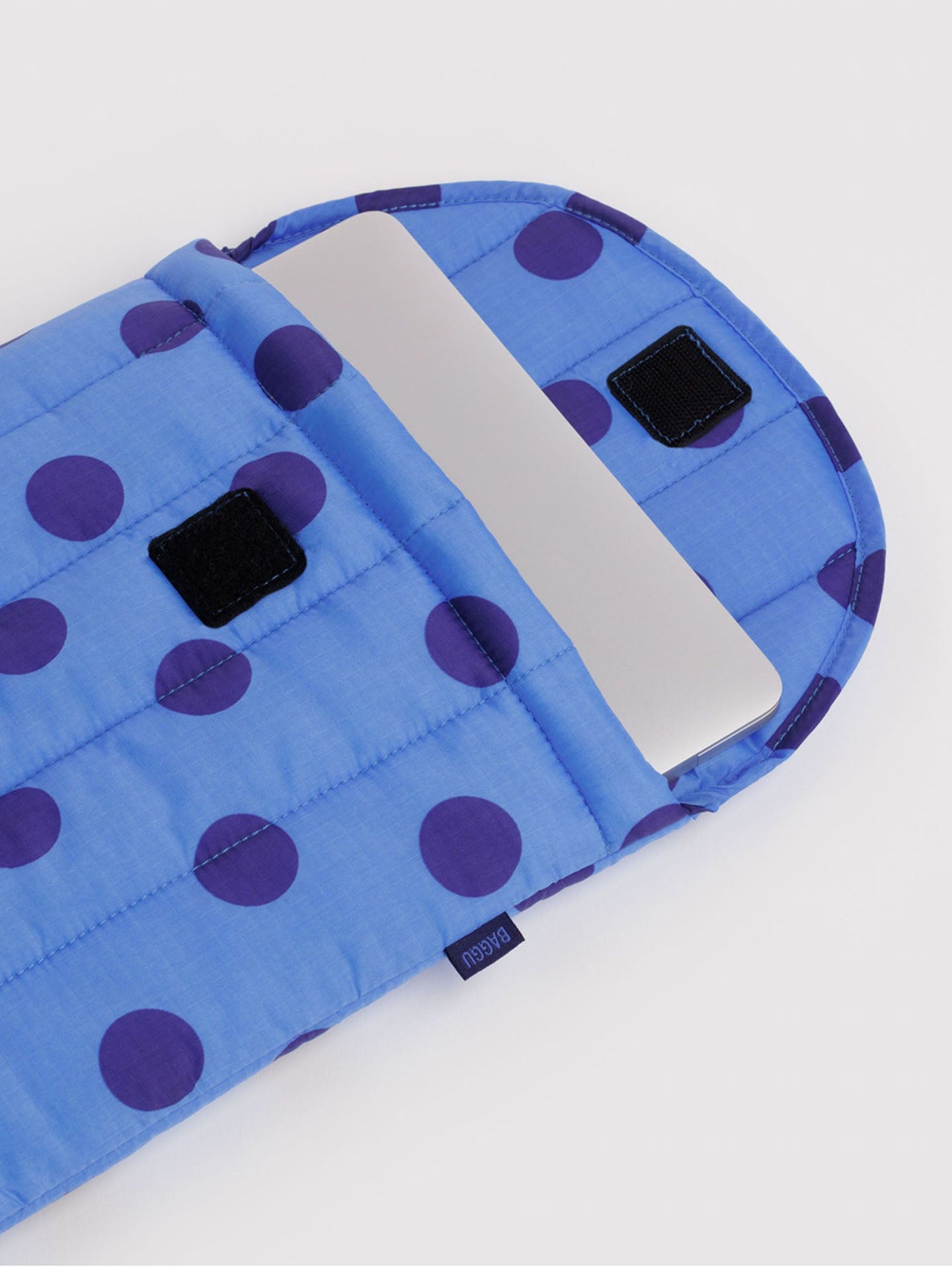 Puffy laptop sleeve 13