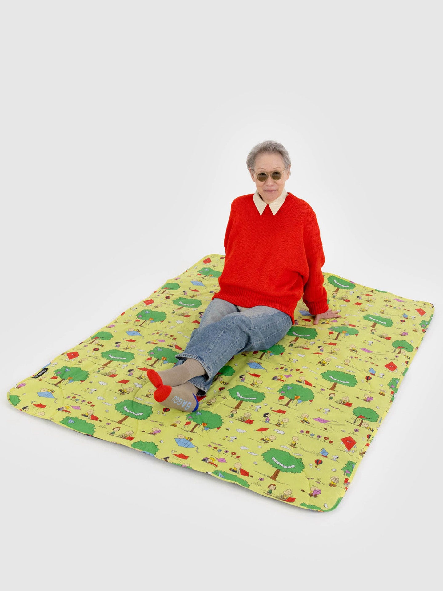 Puffy picnic blanket, Kite Eating Tree