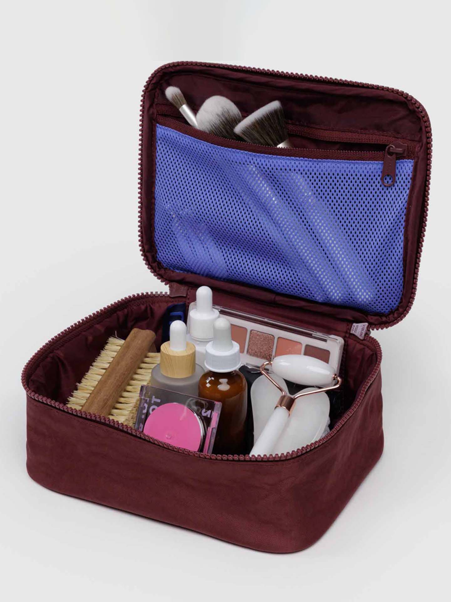 Small cosmetic case, mahogany brown