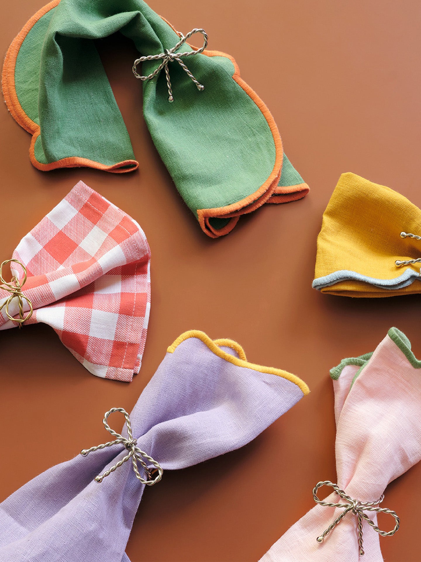 Bow napkin rings, 4 pieces